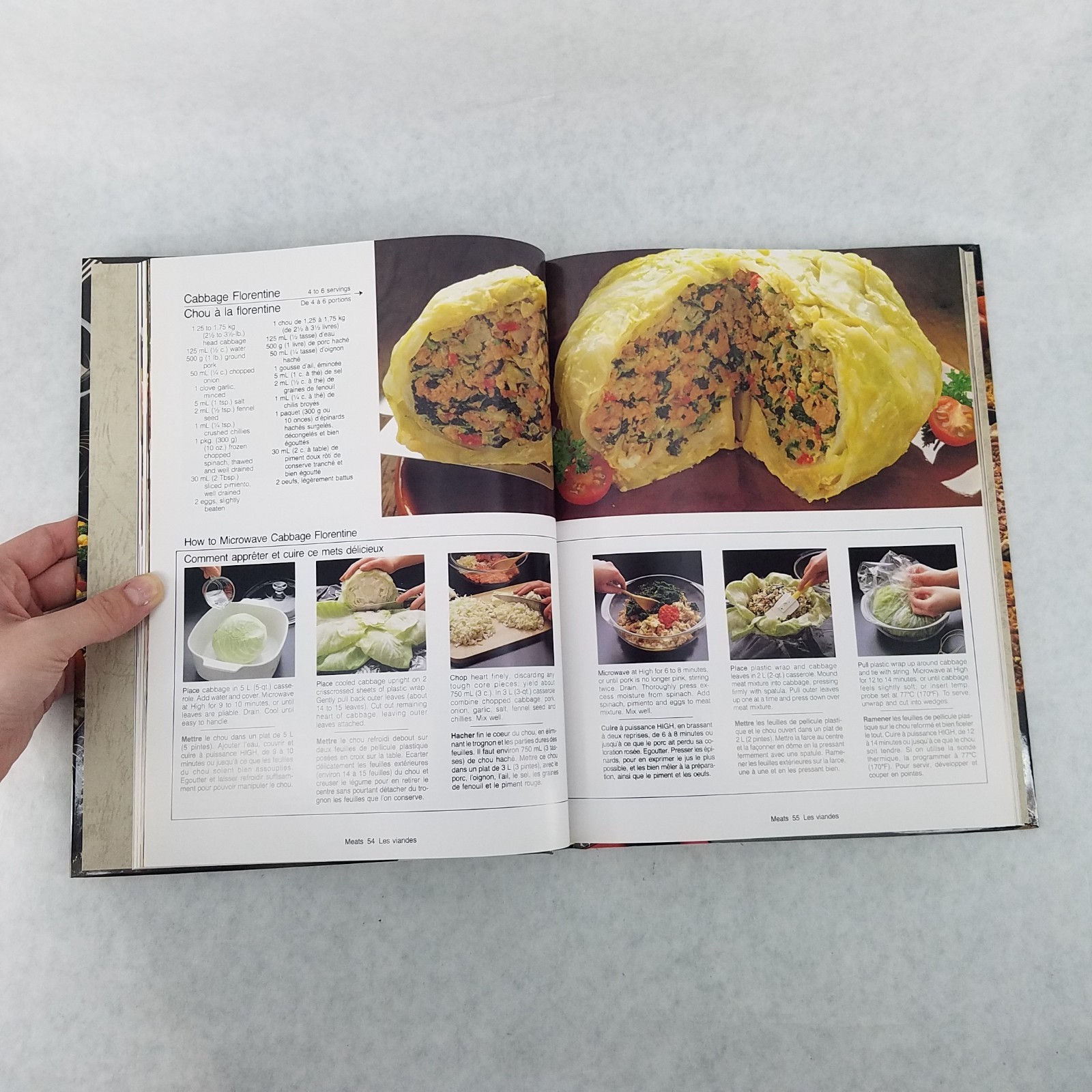 Practical Microwaving – Hitachi Bilingual English / French – 1983 – LIKE NEW!