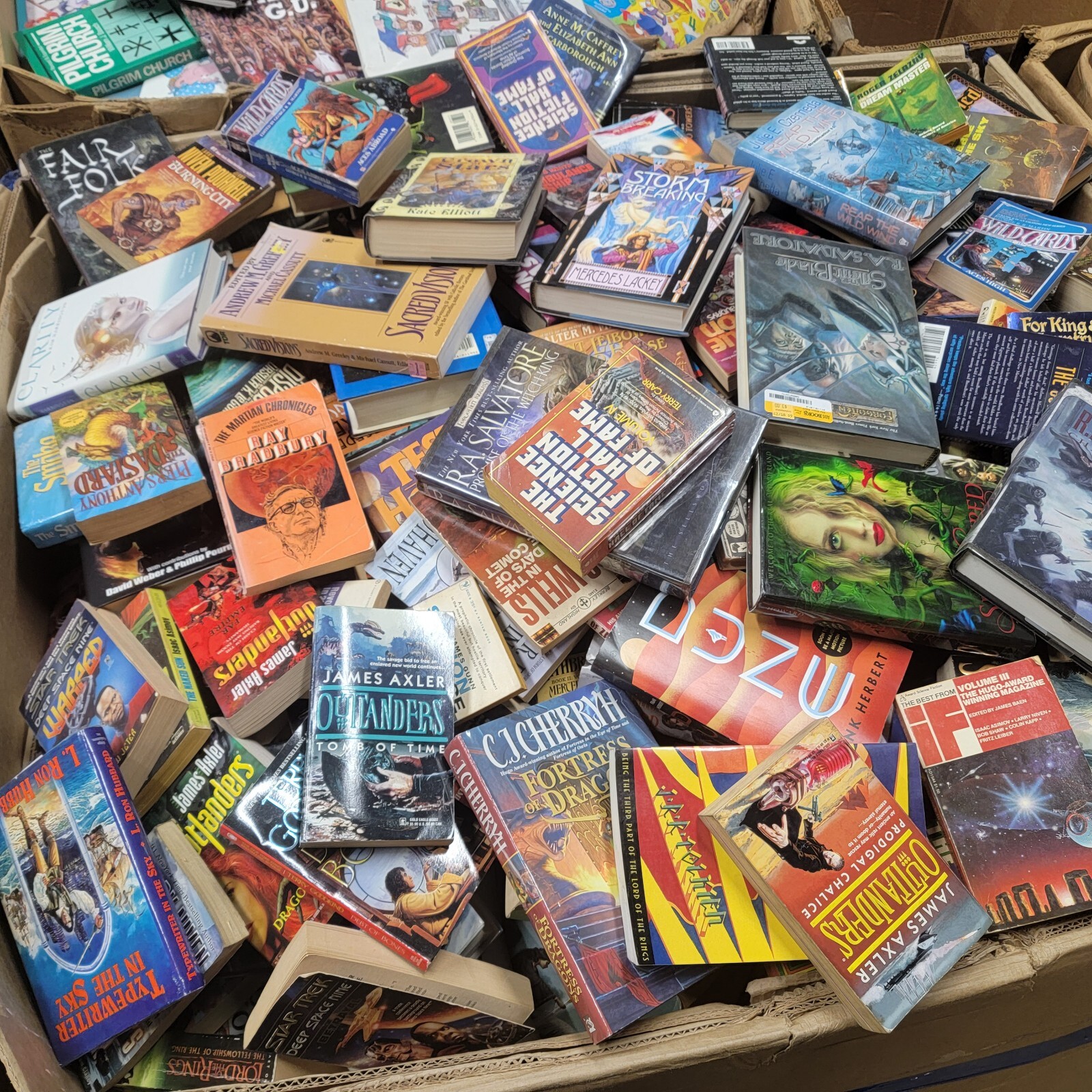 Lot of 5 Pounds (LBs) Science Fiction Fantasy Book Hard/Softback RANDOM RARE MIX