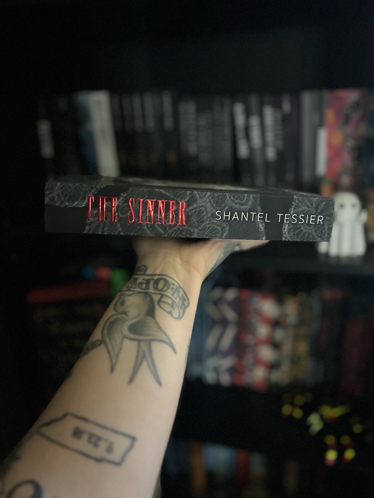The Sinner By Shantel Tessier Signing Exclusive With Character Art