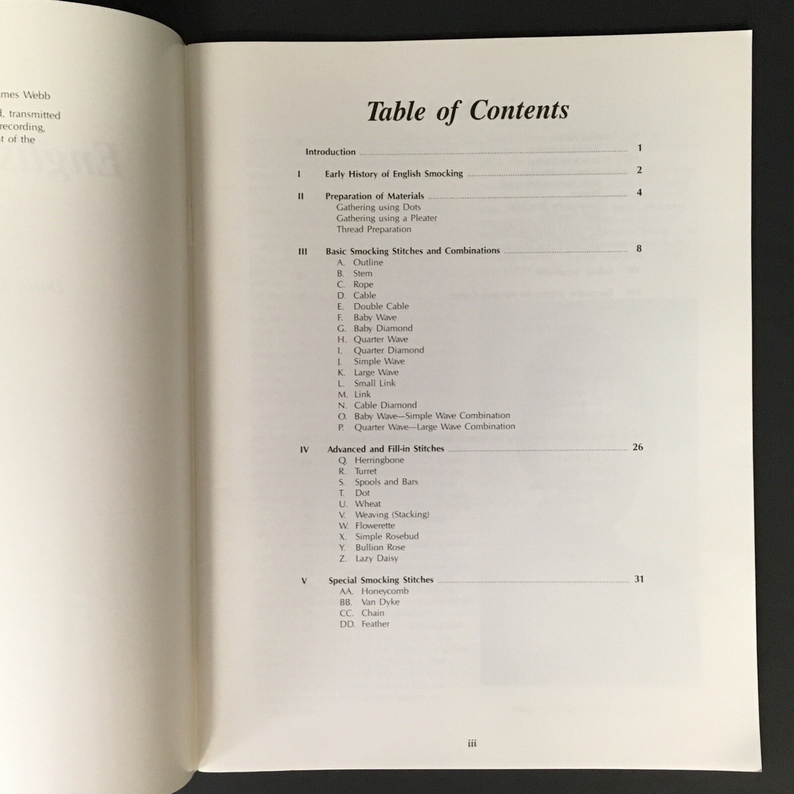 English Smocking Booklet Grace L Knott Doris George and James Webb 1989 44 Pages
