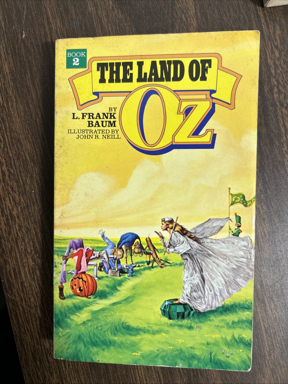 Lot of 3 Oz Series paperbacks L. Frank Baum Book 2,3,and 4