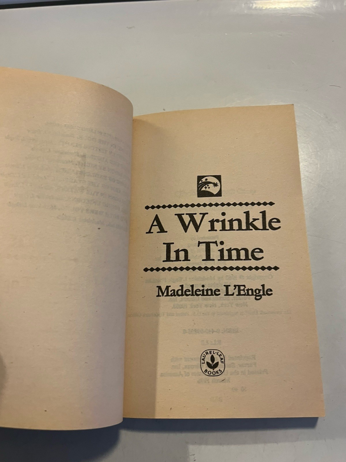 A Wrinkle in Time by Madeleine L’Engle 1976 vintage paperback Stranger Things