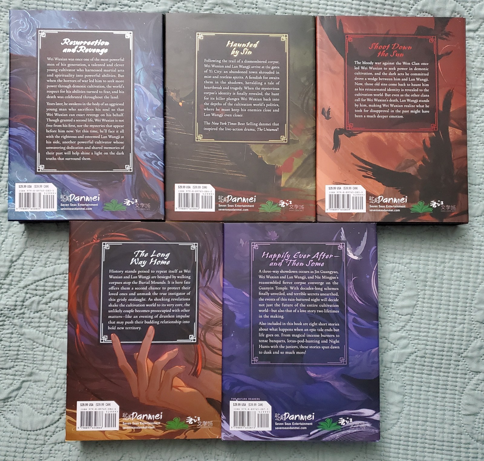 Grandmaster of Demonic Cultivation Deluxe Hardcover Vol. 1-5 Set + Postcards