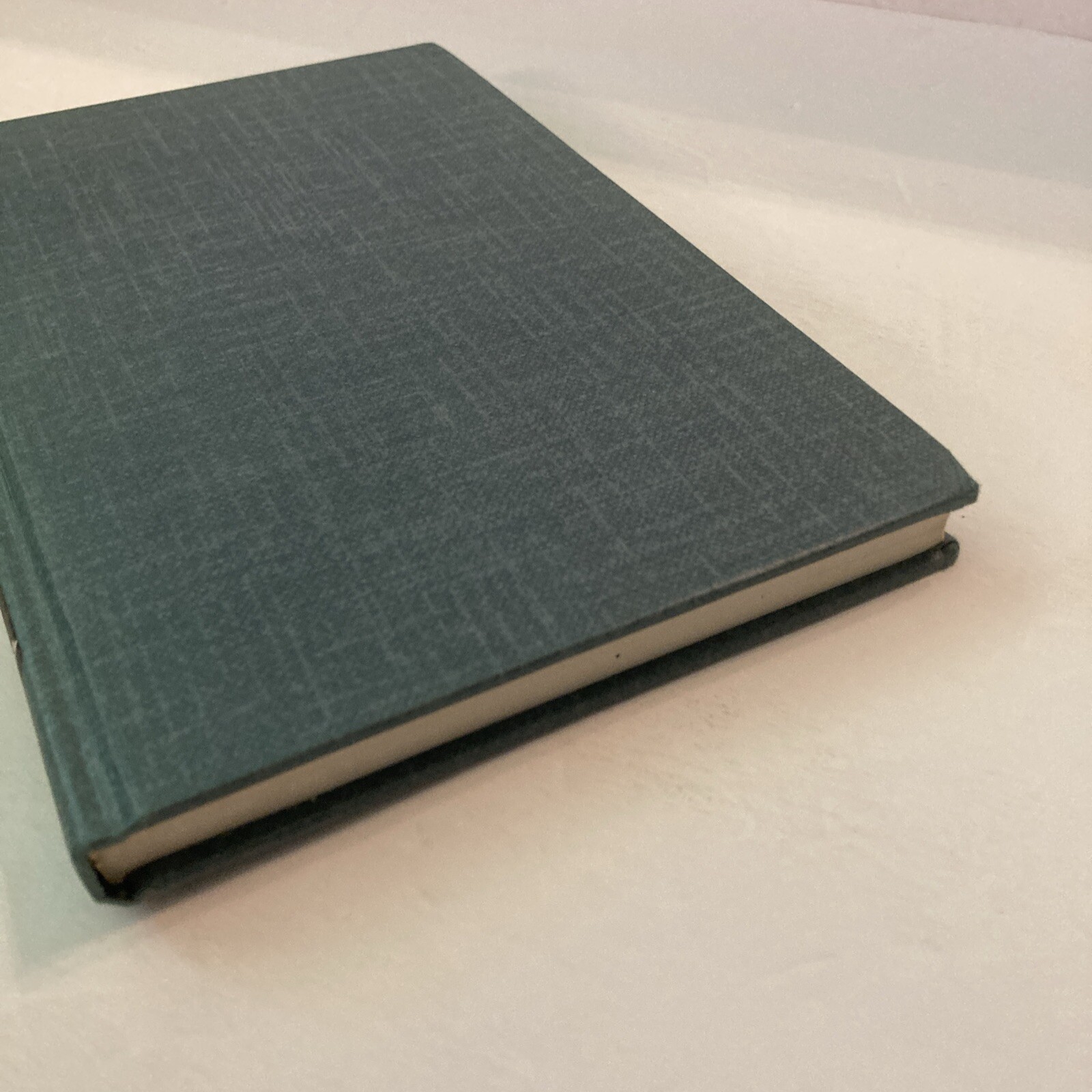 The Overcomers by Russell Chandler 1978 Hardcover Revell