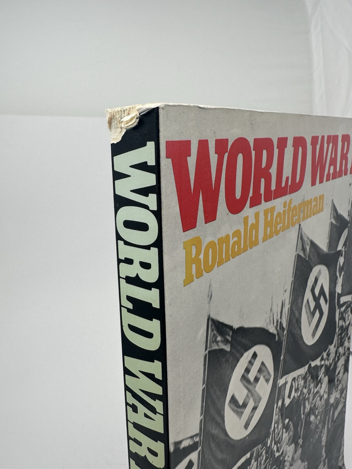 WORLD WAR II By Ronald Heiferman 1973 With 256 Pages Including Many Pics