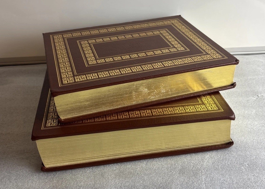 The First World War & Second World War, Two Volumes ( Collector’s Edition in G..