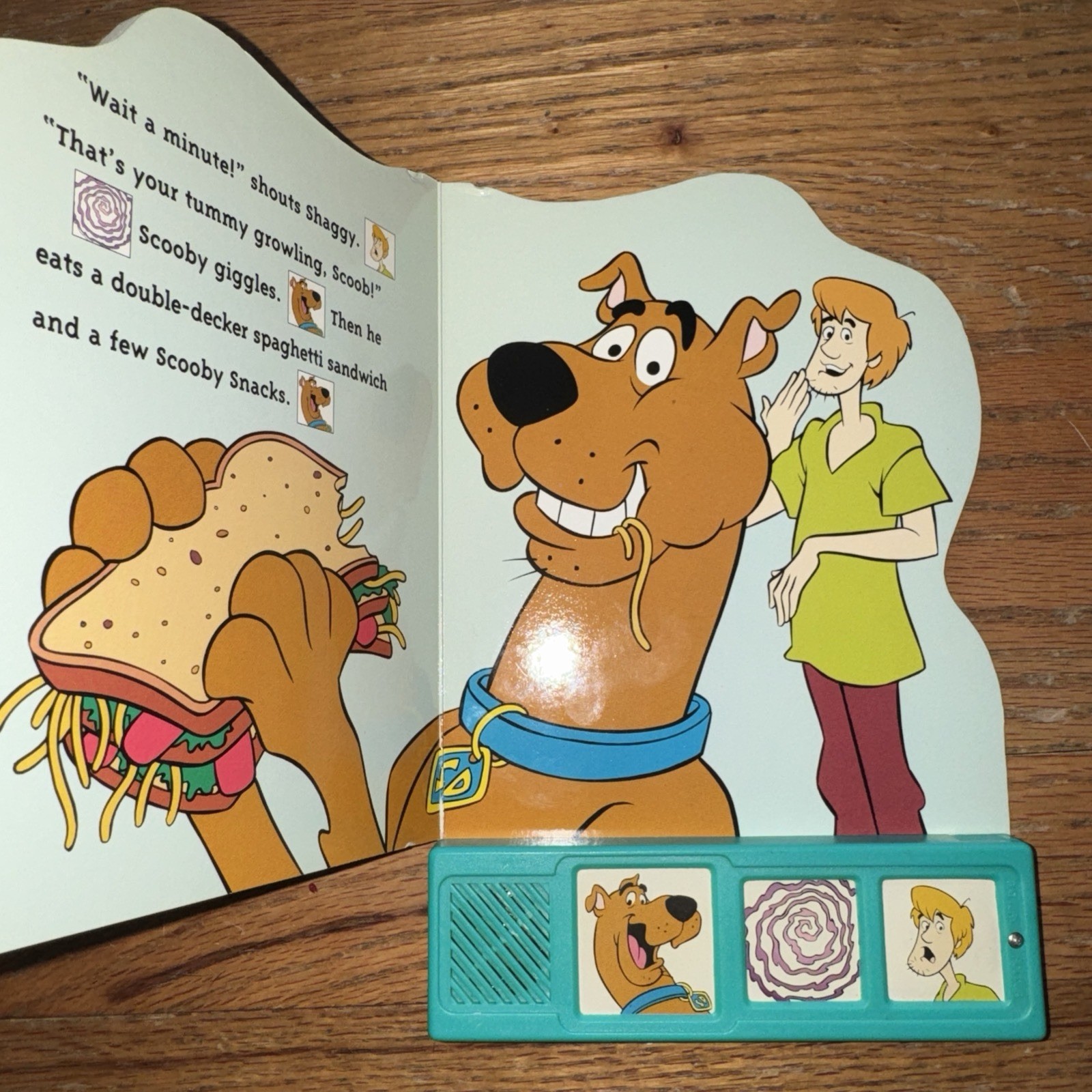 Vintage 2000s Scooby Doo Shaggy Scary Sound Children Book HC Works New Bat