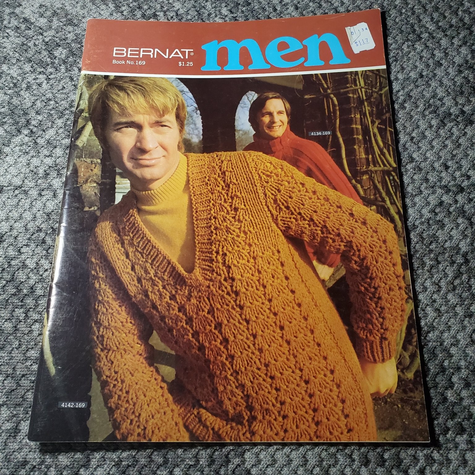 Bernat Men Book No.169 1970 Knitting Crochet Patterns Vintage