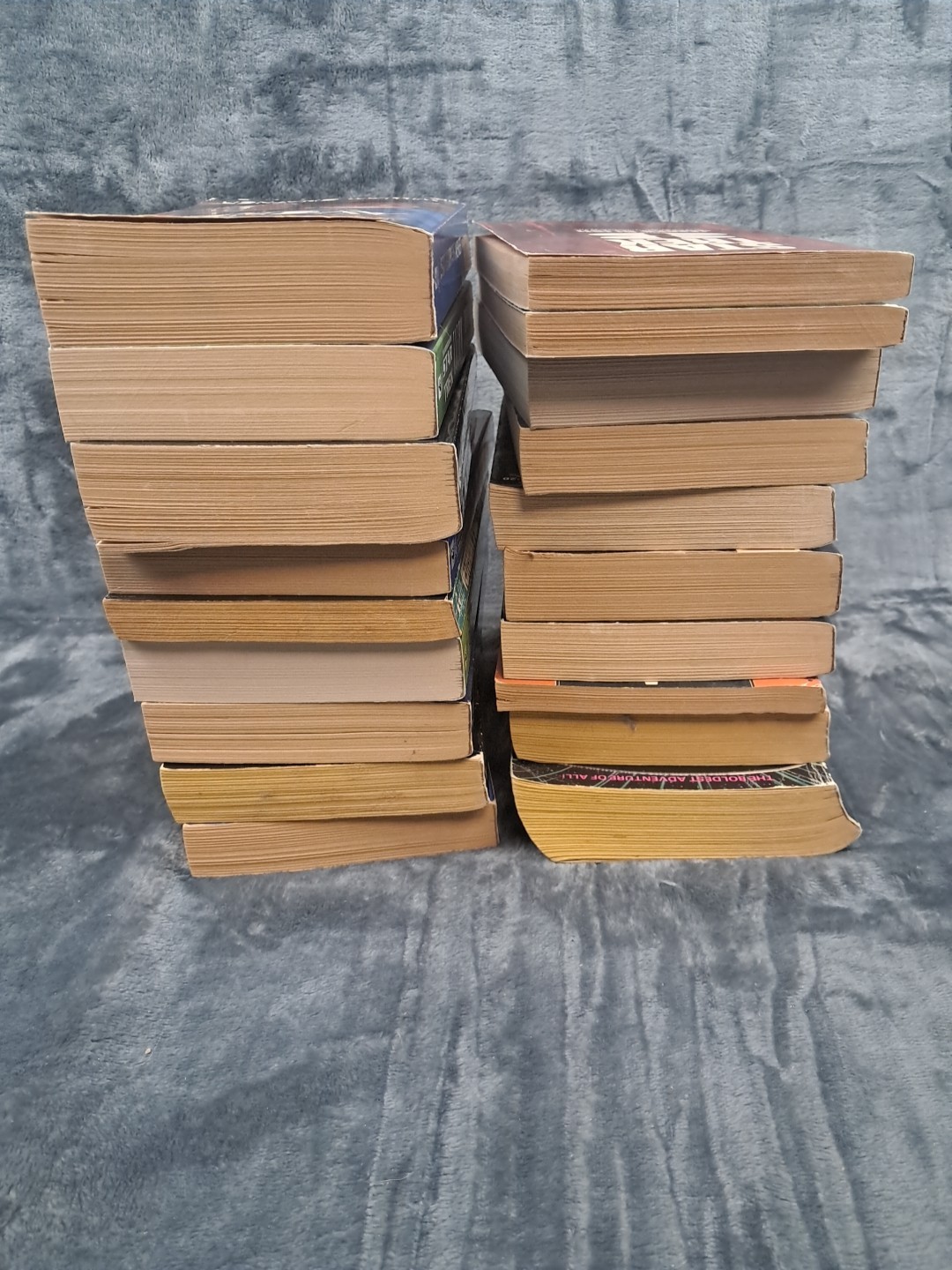 Mixed Lot of 19 Star Trek Books – Mix of books from 70s 80s 90s and 2000s