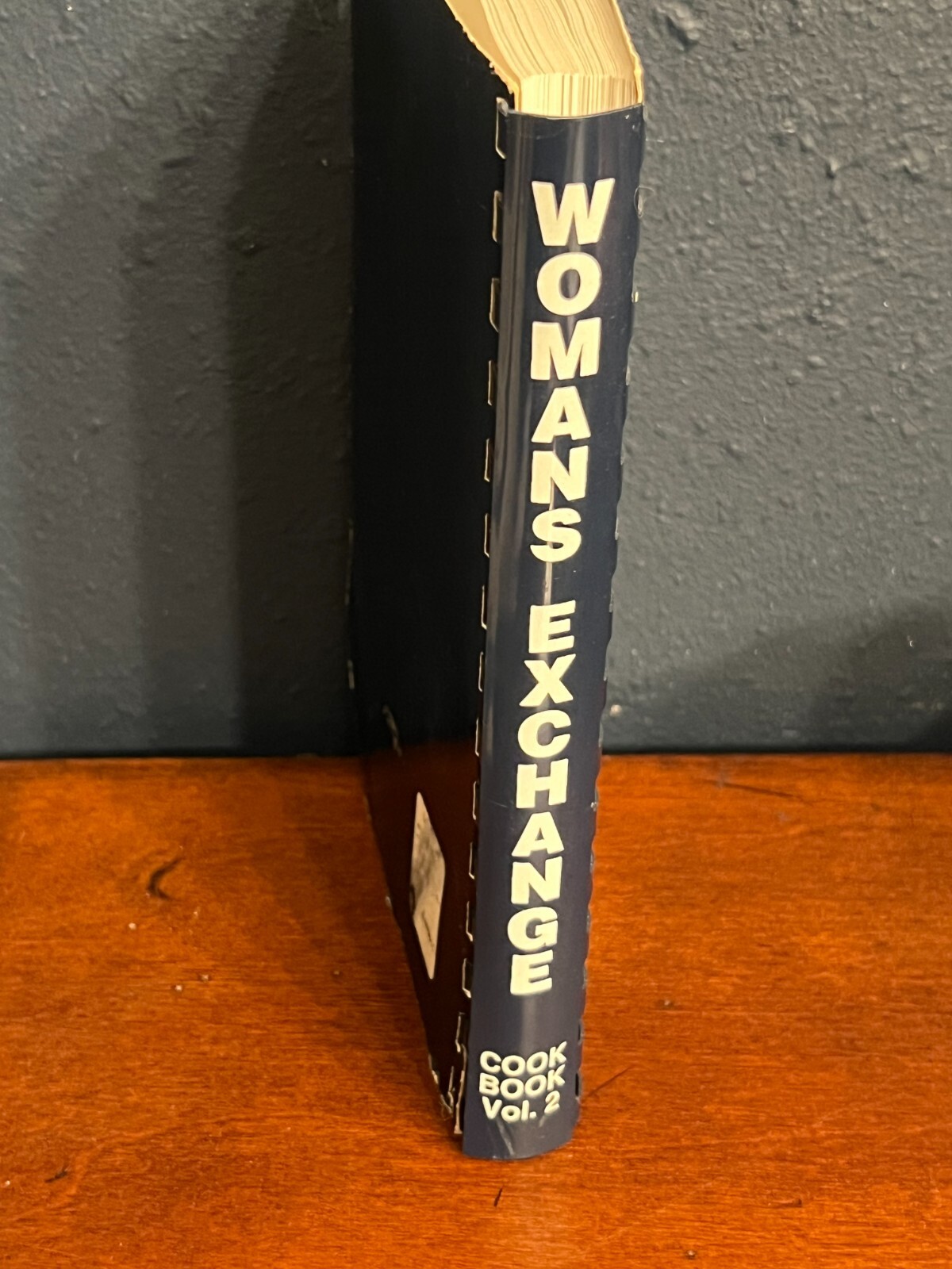 Woman’s Exchange Cook Book Vol 2 Memphis Tennessee 1999 4th Printing 272 Pages