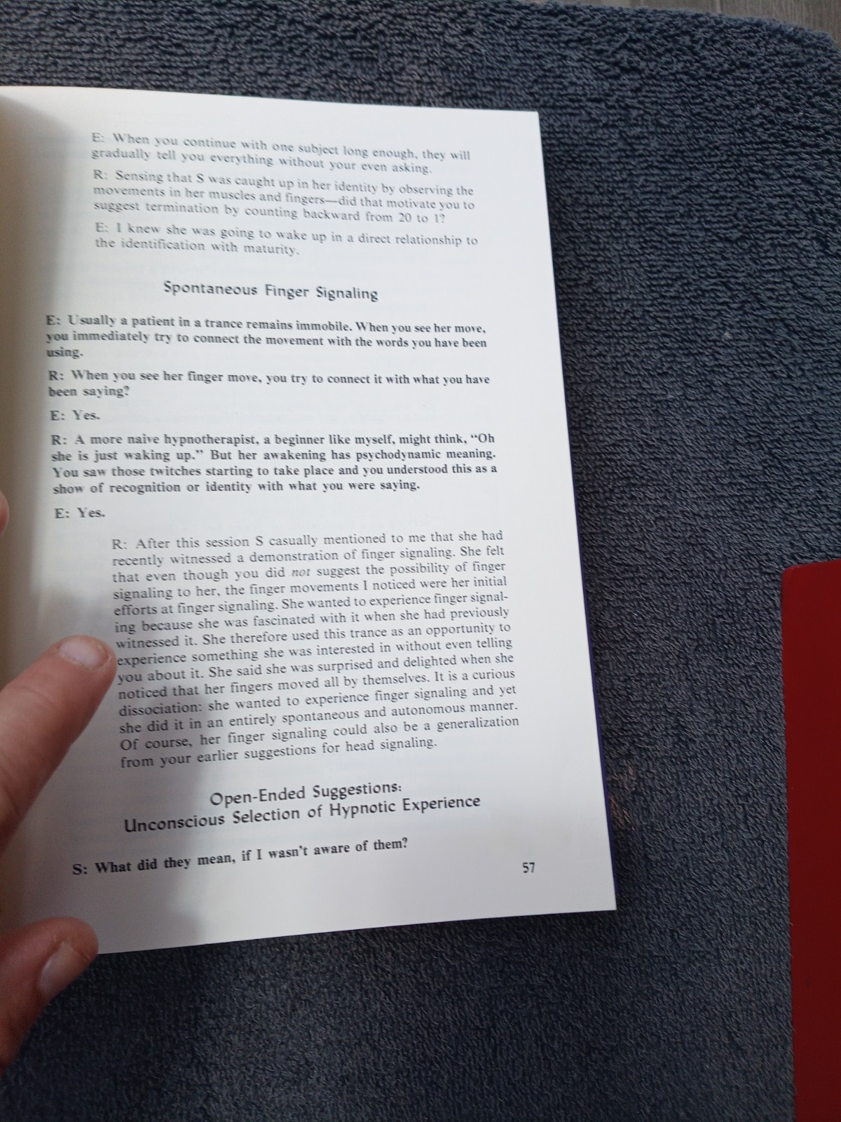 1976 HYPNOTIC REALITIES Hardcover Milton Erickson Clean Pages Fst Ship