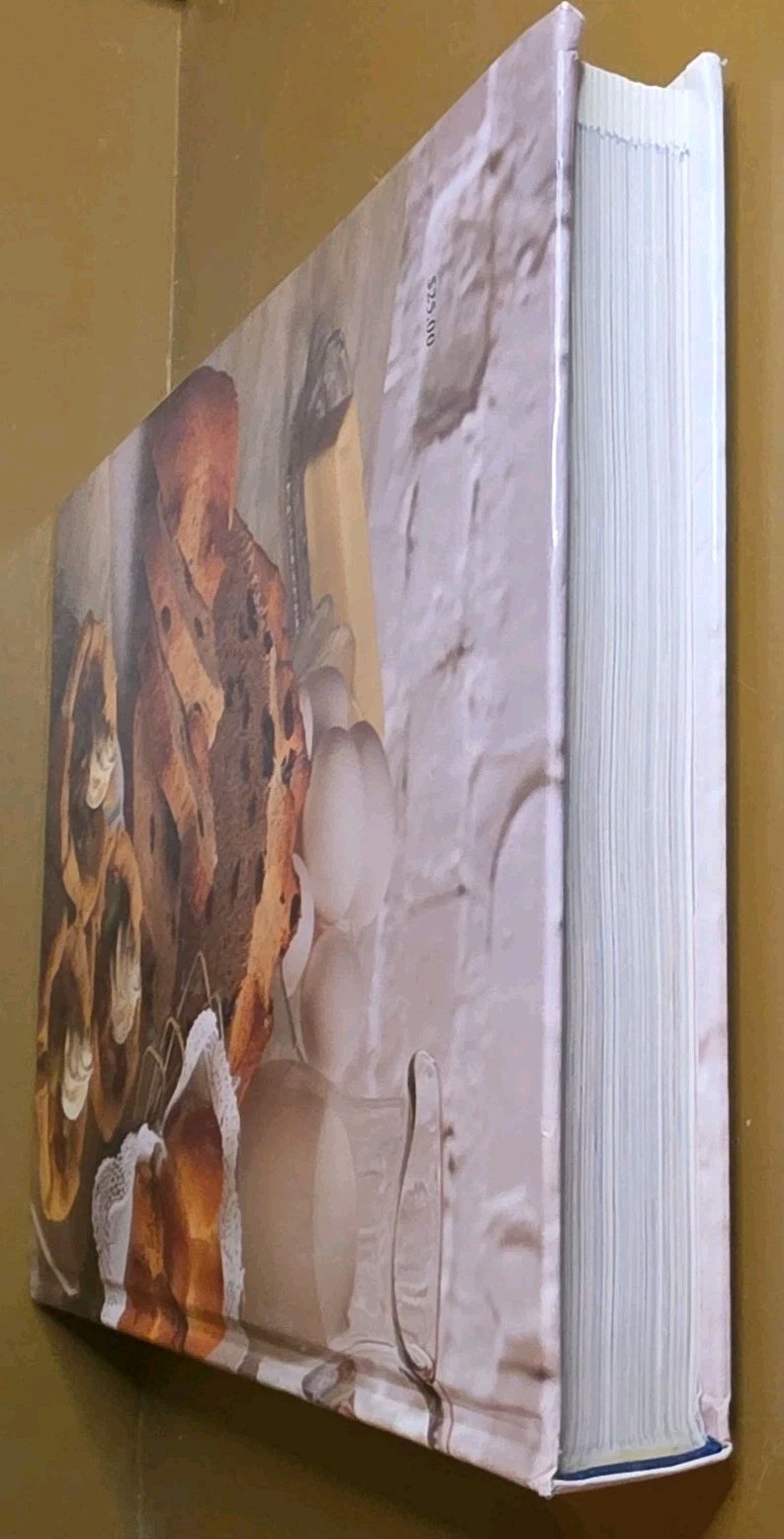 Complete Book of Baking Pillsbury Cookbook 1993 Hardcover 512 Pages Of Recipes