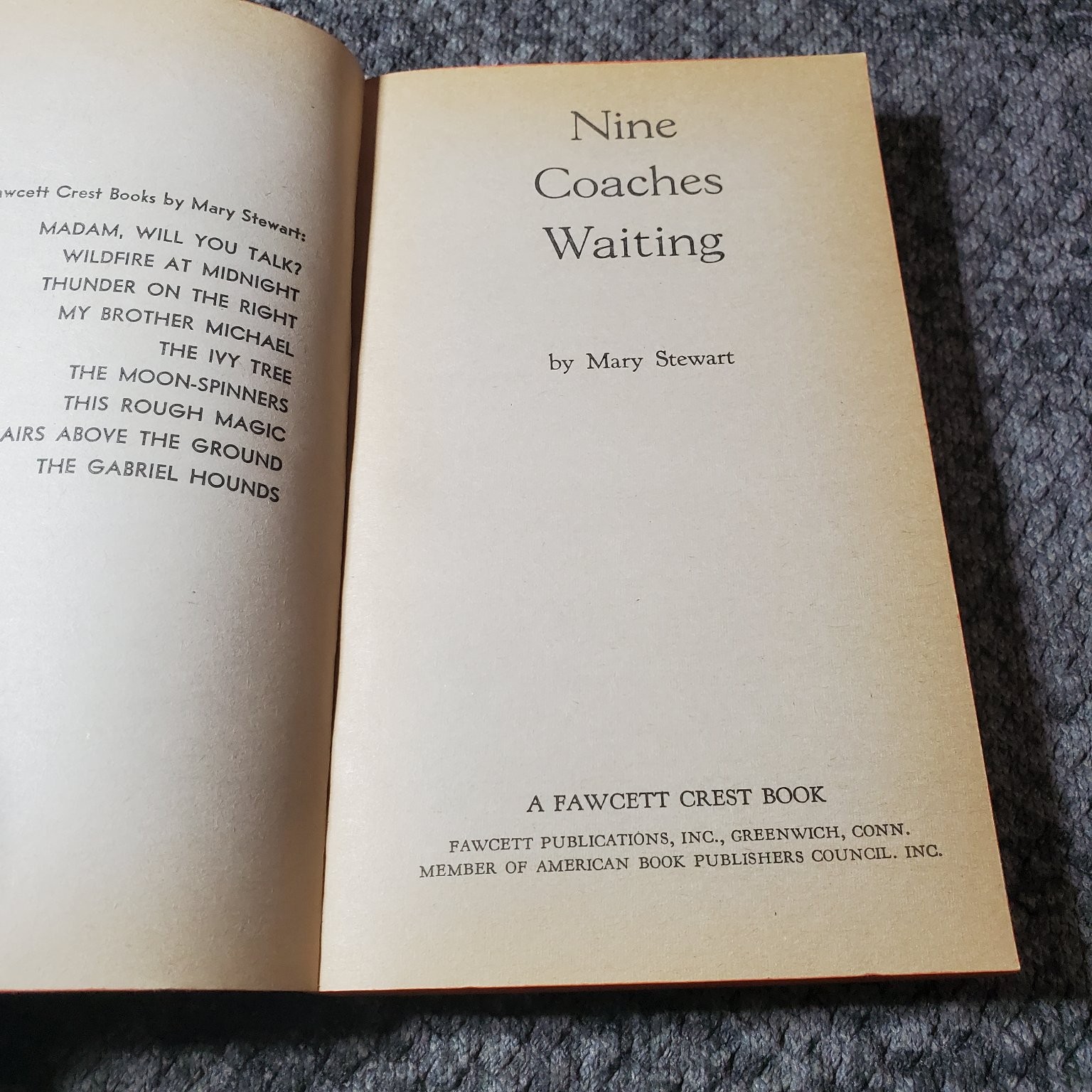 Nine Coaches Waiting Mary Stewart 1969 Reprint Suspense Gothic Romance Fawcett