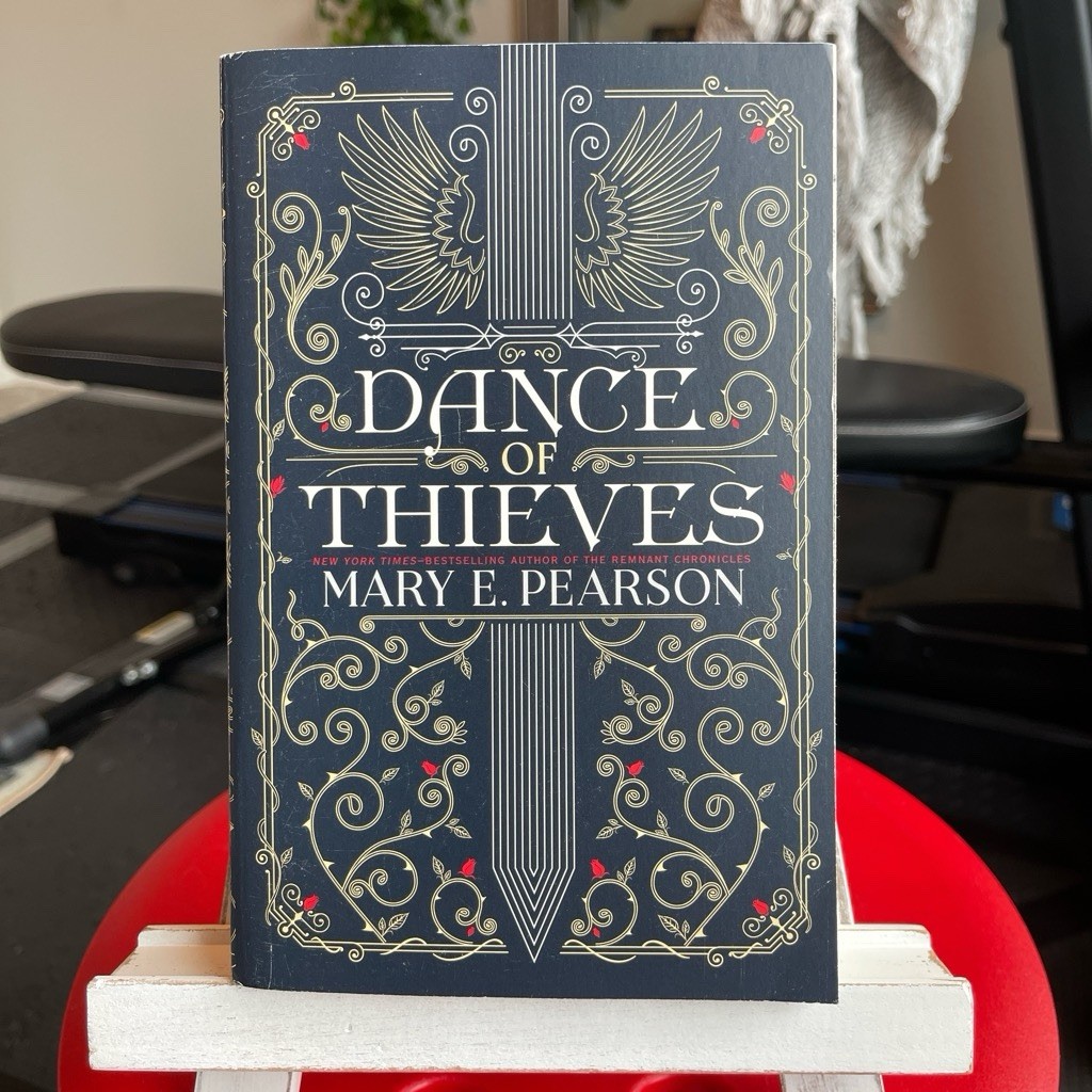 Mary E. Pearson Dance of Thieves 2019 Trade Paperback Square Fish Bonus Material