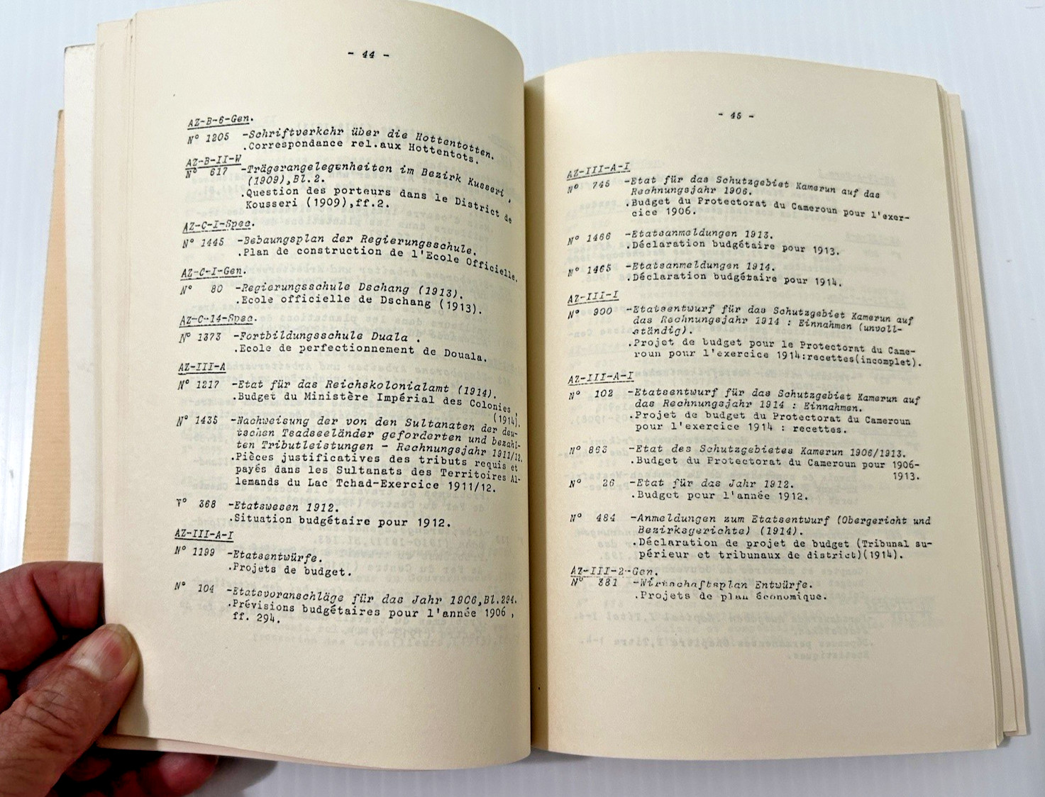 Catalogue des archives coloniales allemands du Cameroun by Mohammadou, 1978
