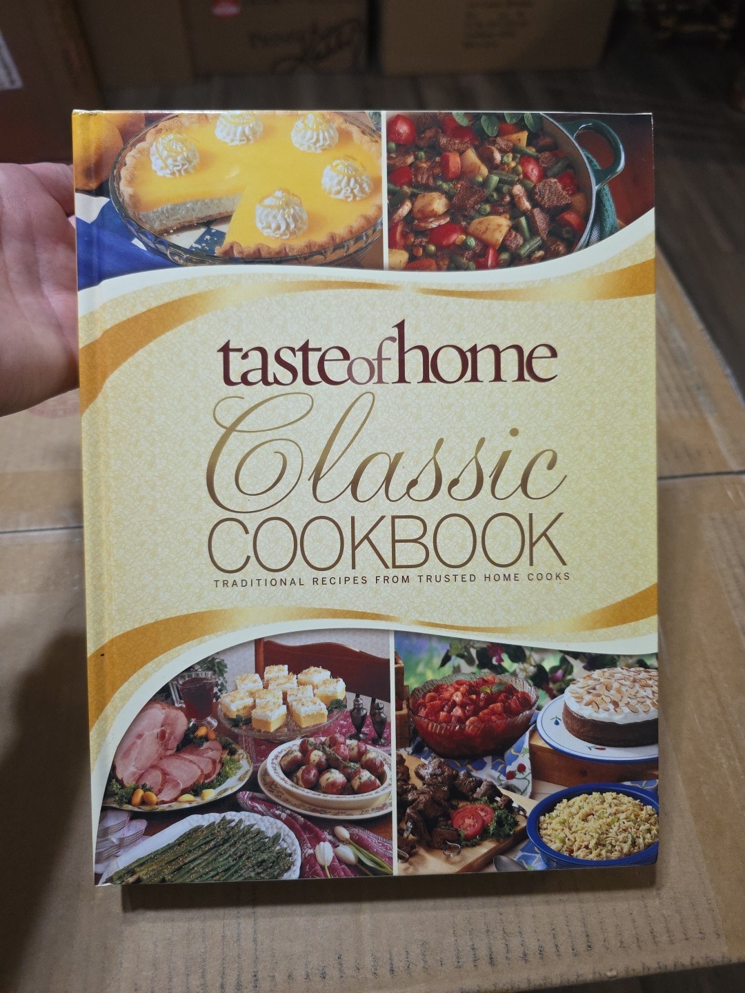 Taste Of Home Classics Cookbook 2010 Hard Back 638 Recipes 416 Pages