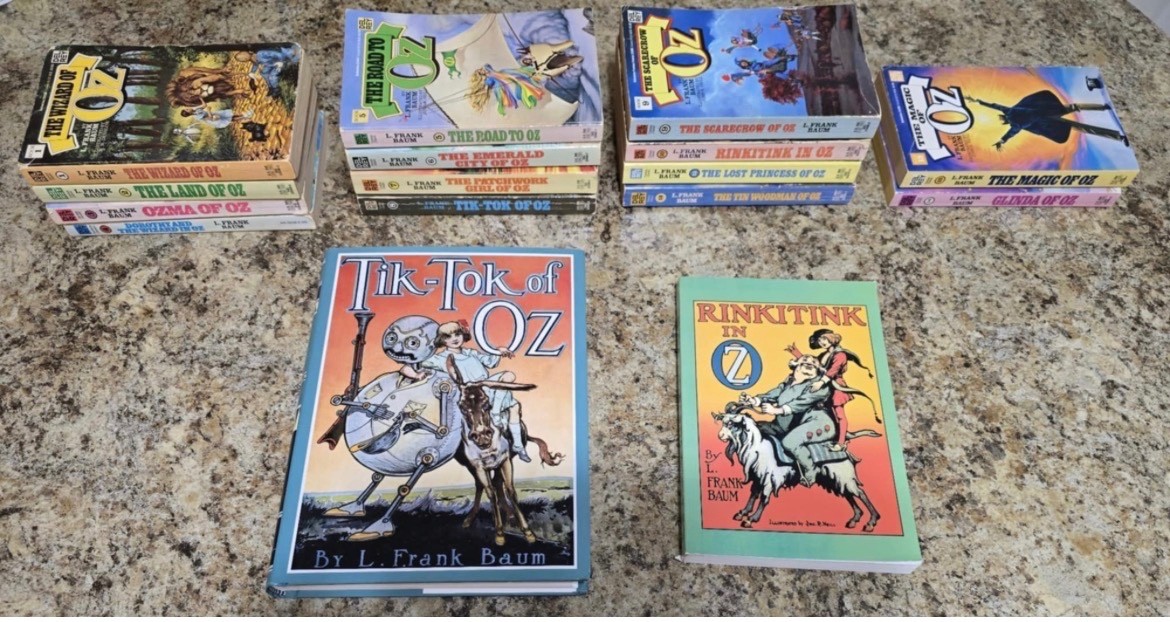 Wizard of Oz 16 books set 1989 printing great condition