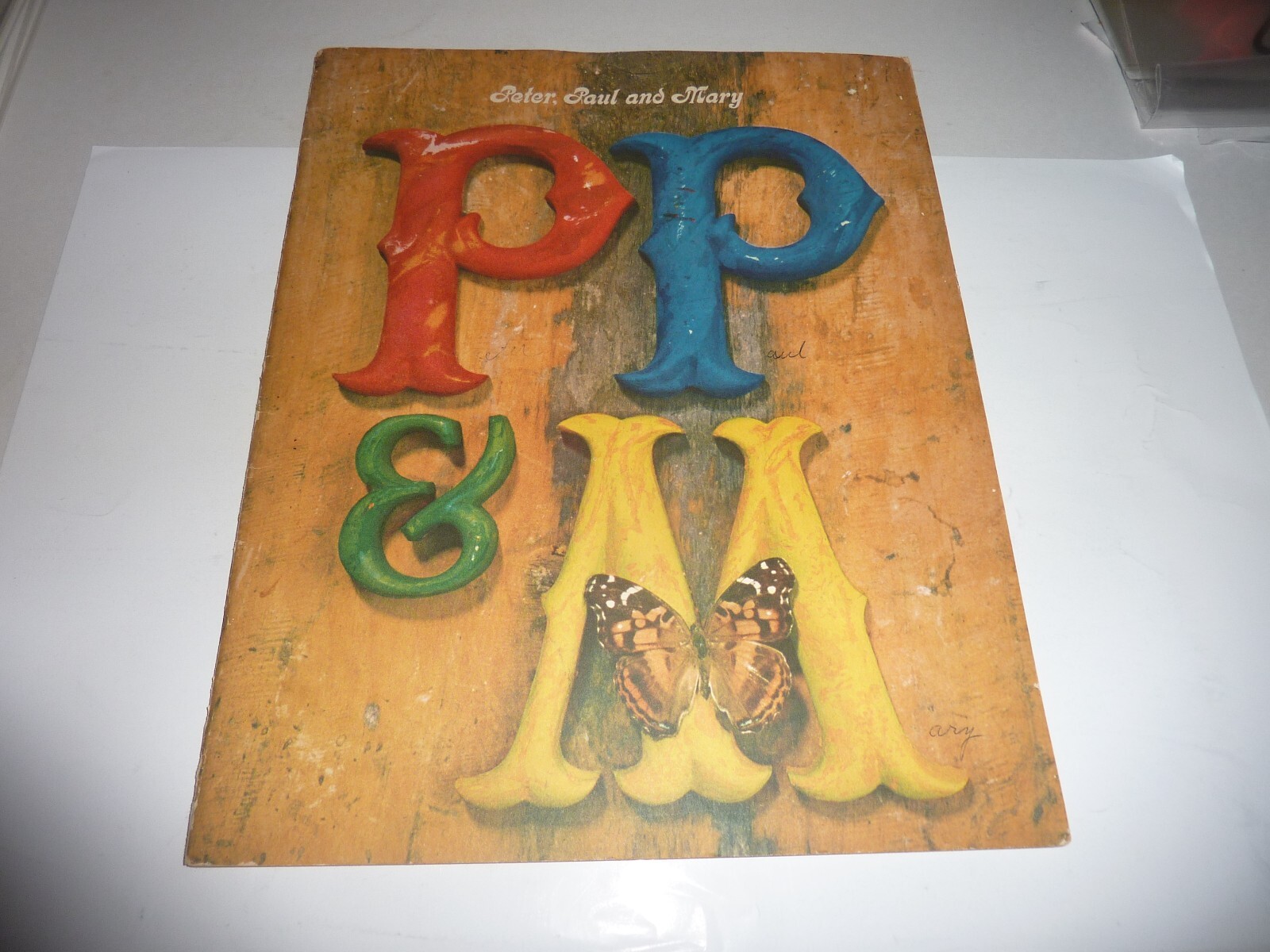 Peter, Paul And Mary Paperback Book 1964 Photos History 13″ X 10″ 32 Pages Good