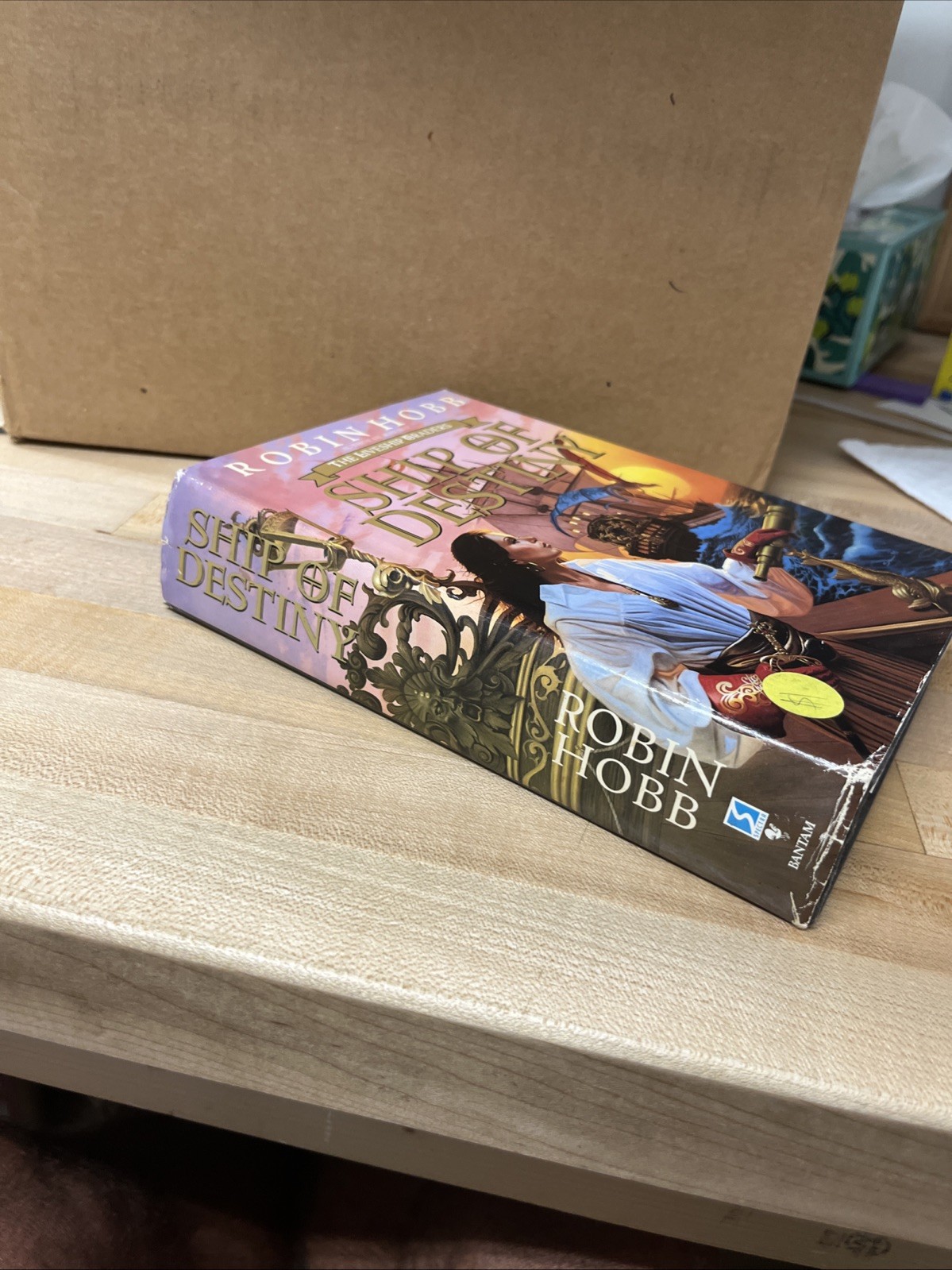 Ship of Destiny (Liveship Traders #3) Robin Hobb. Bantam Spectra 2001. Box 315