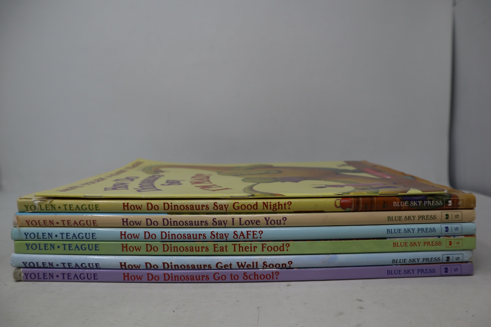 Lot of 7 How Do Dinosaurs Books by Jane Yolen – Paperback & Hardcover