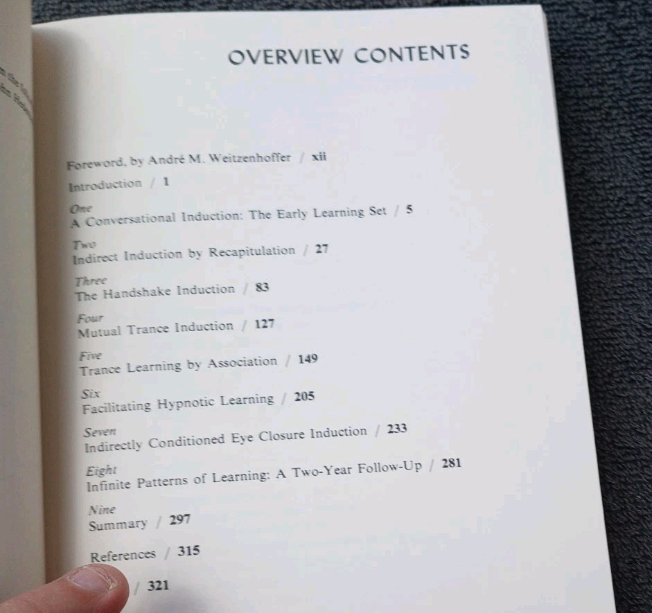1976 HYPNOTIC REALITIES Hardcover Milton Erickson Clean Pages Fst Ship