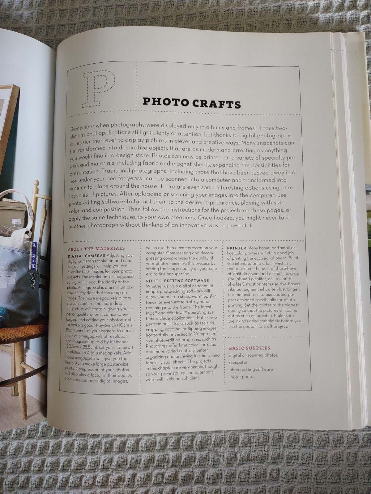 2009 First Edition Hardcover Book: Martha Stewart’s Encyclopedia Of Crafts