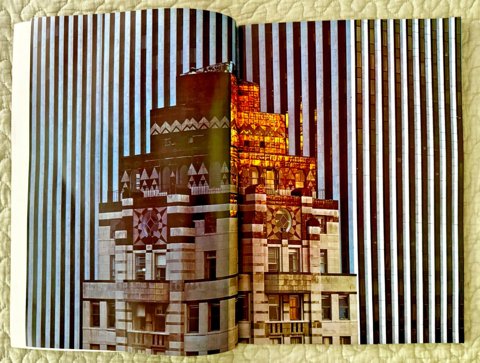 New York in Photographs by Reinhart Wolf 2002, trade paperback, 76 pages, NYC