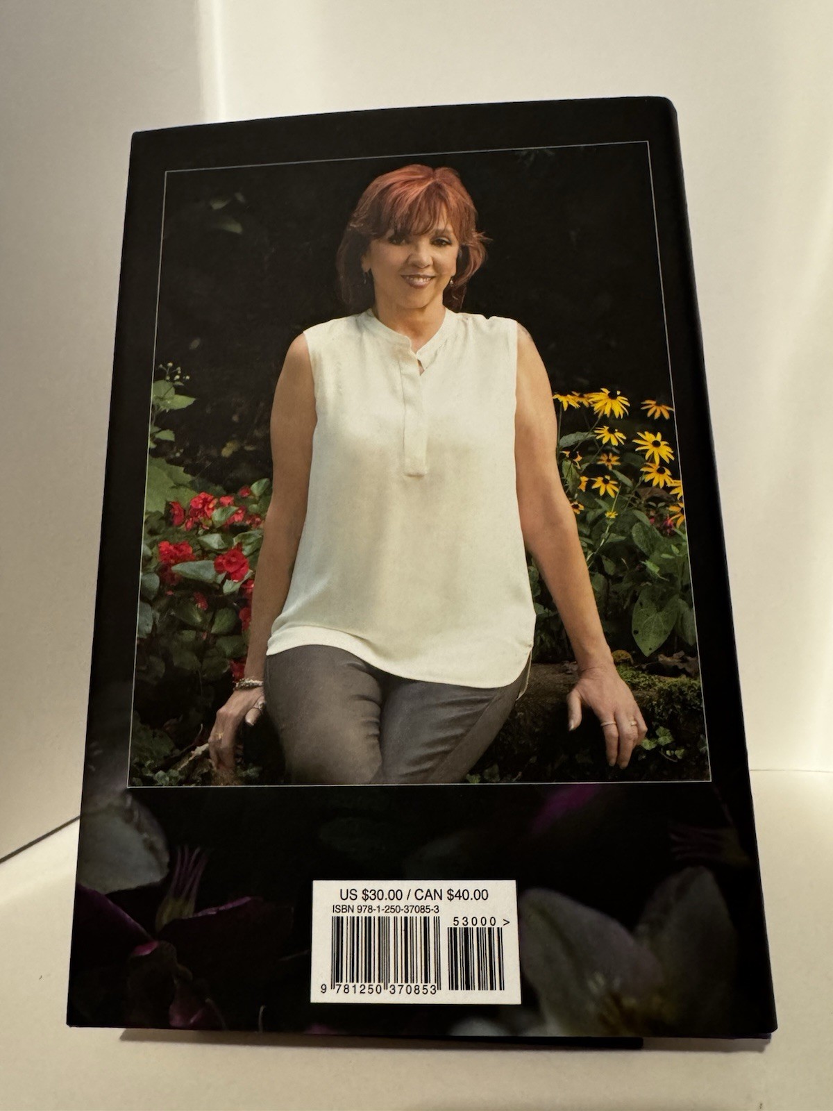 Hidden Nature by Nora Roberts (2025, Hardcover)