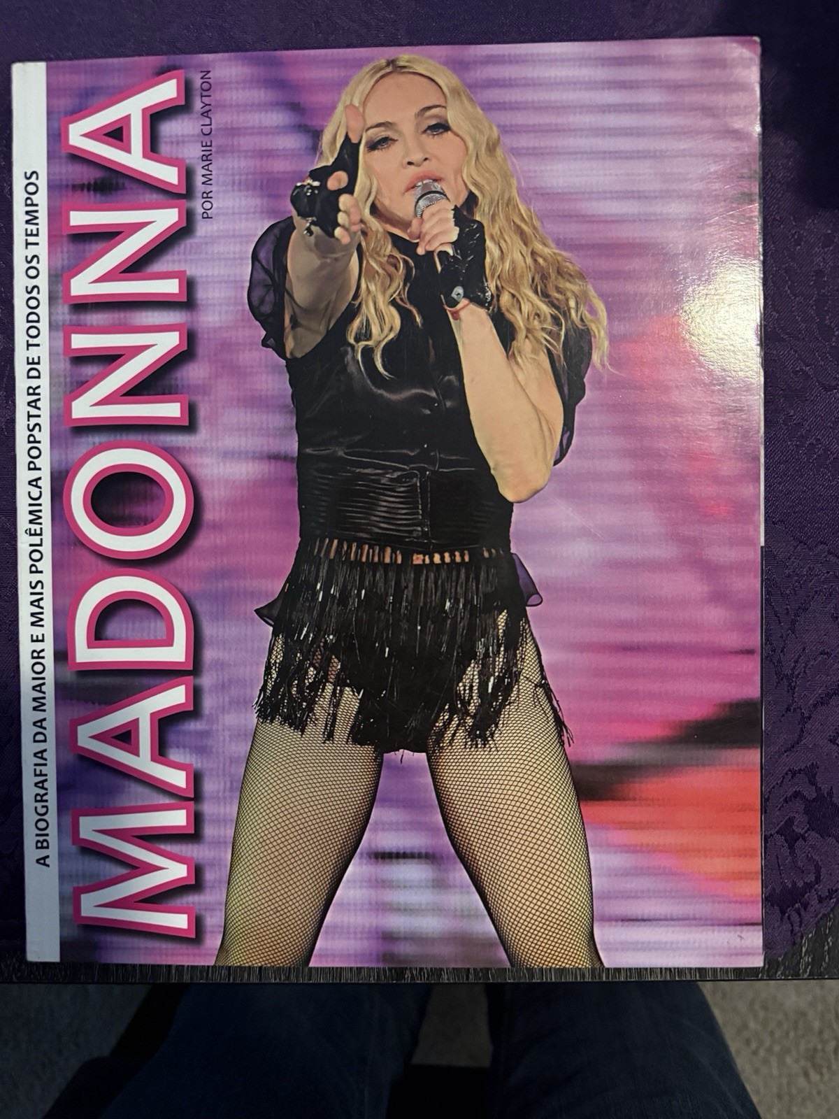 MADONNA BY MARIE CLAYTON OVER 200 PAGES OF PICS VERY GOOD CONDITION SUPER RARE!!