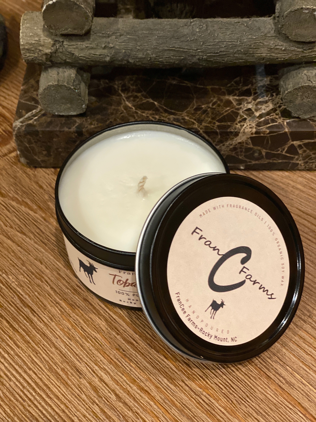 Tobacco Oud Soy Candle – 8 oz. Tin