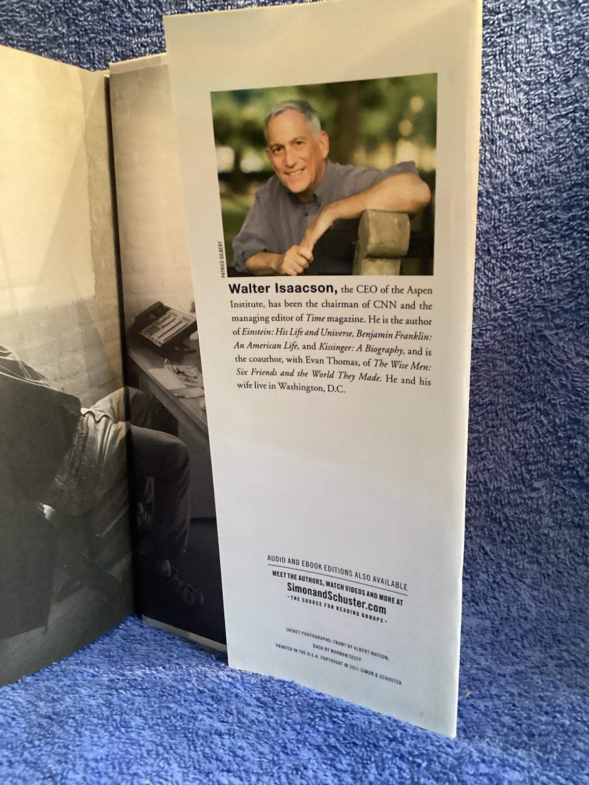 Steve Jobs By Walter Isaacson Published By Simon & Schuster 2011. 630 Pages