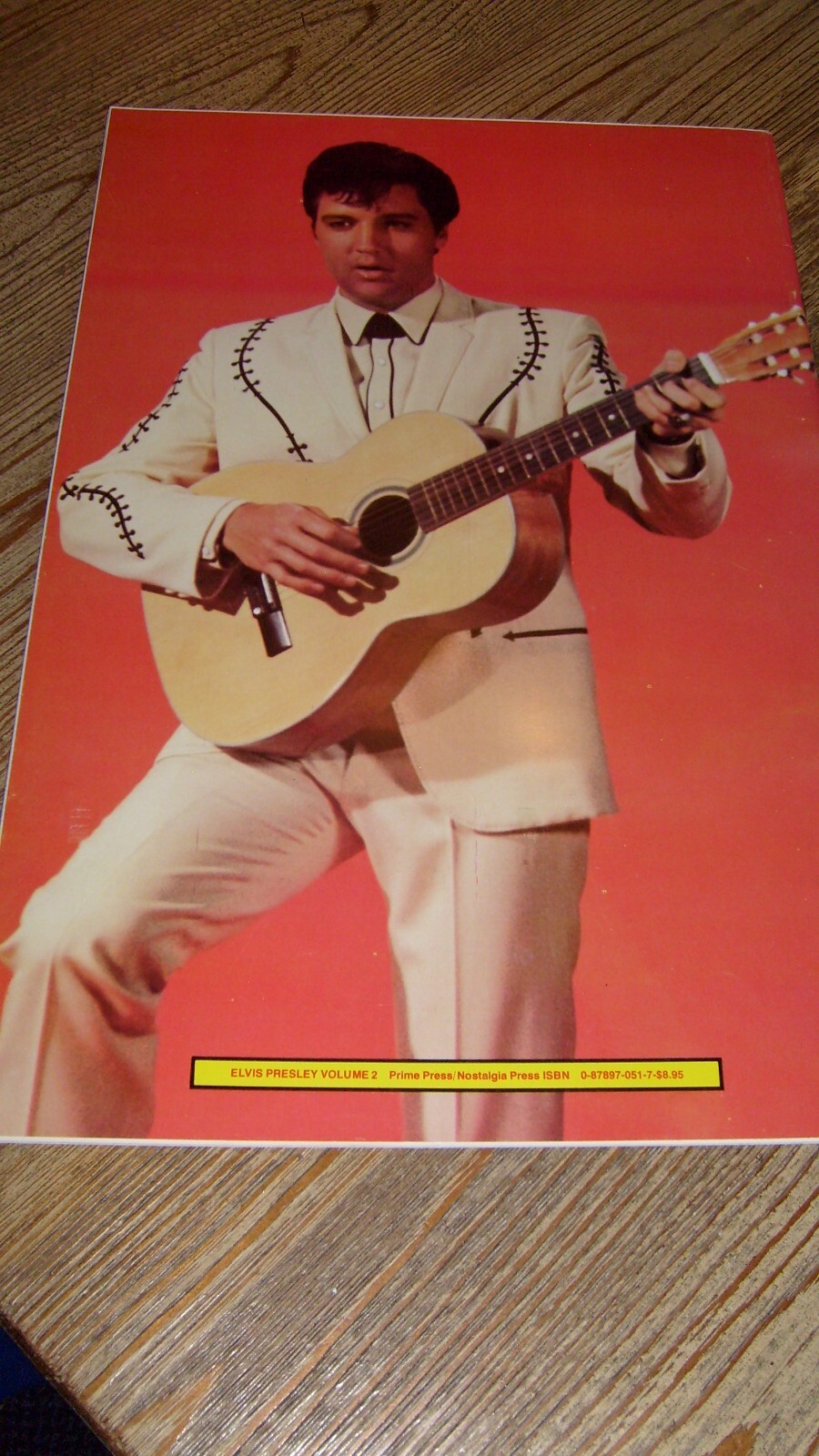 Elvis Presley Poster Book 1977 New Series 16.5 by 11 Inches 22 Posters
