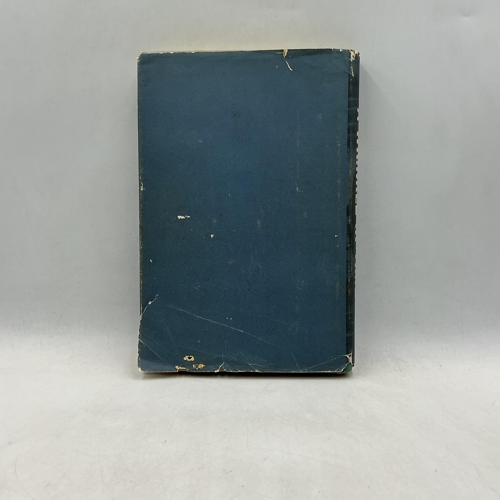 A WRINKLE IN TIME Madeleine L’Engle 1962 1st Ed HC DJ Vintage Blue BCE