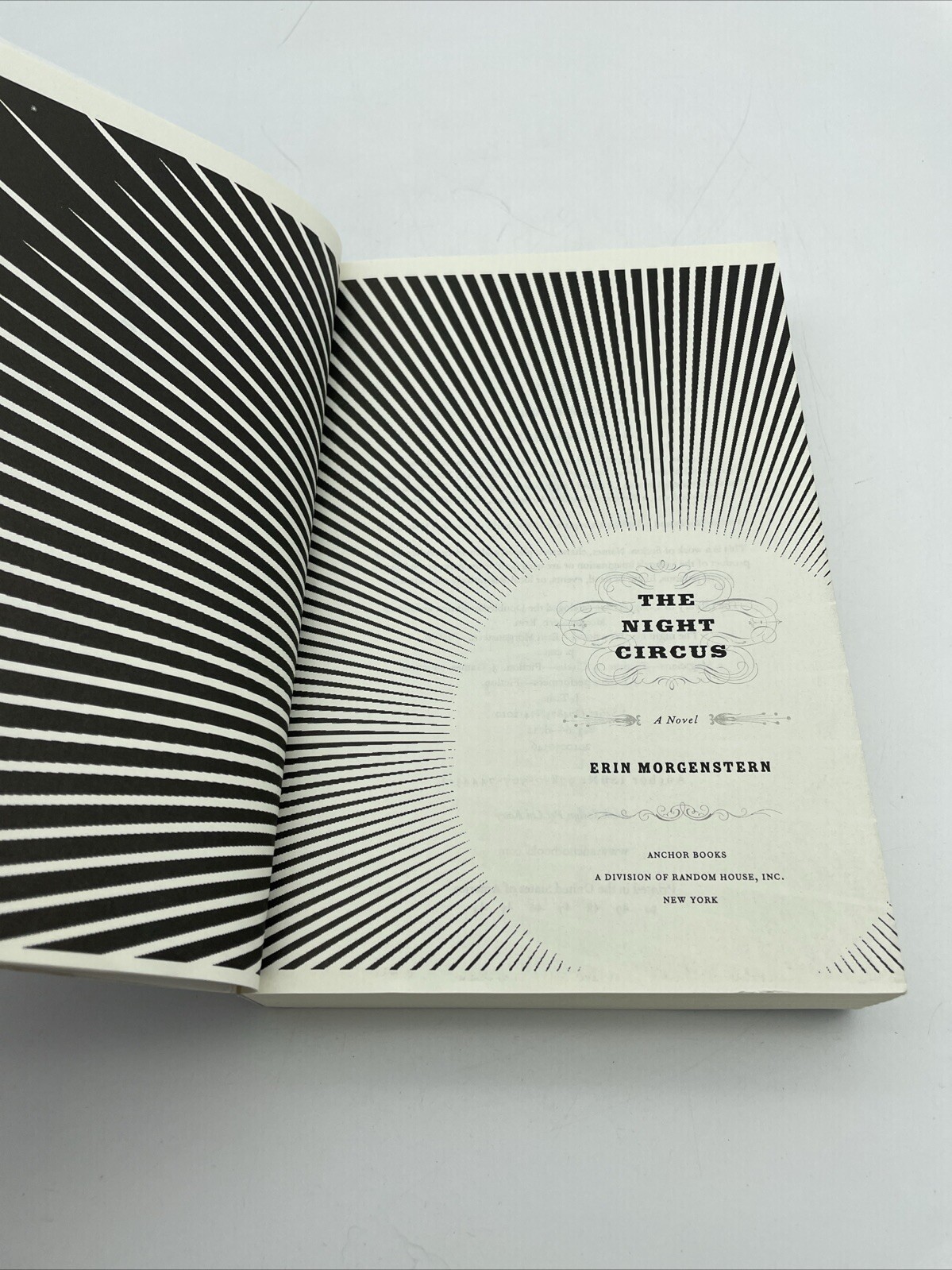 Night Circus : A Novel by Erin Morgenstern (2012, Trade Paperback)