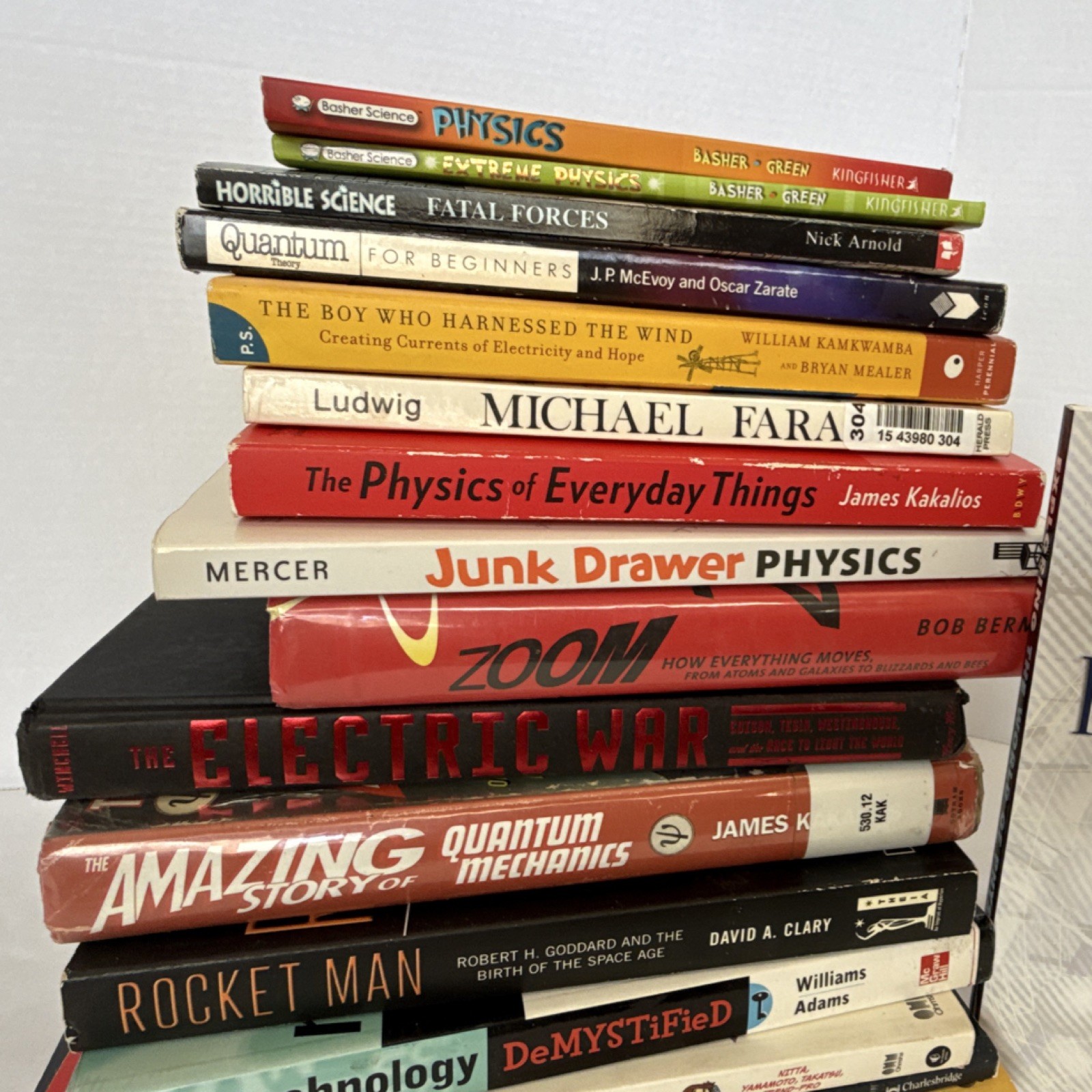 Set of 20 Books For Guest Hollow High School Conceptual Physics Course