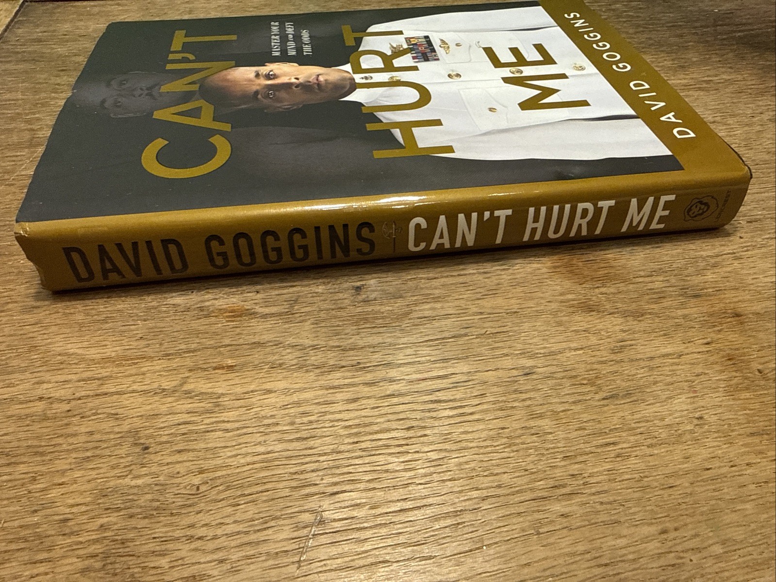 Can’t Hurt Me Master Your Mind And Defy The Odds David Goggins HC/DJ – LIKE NEW