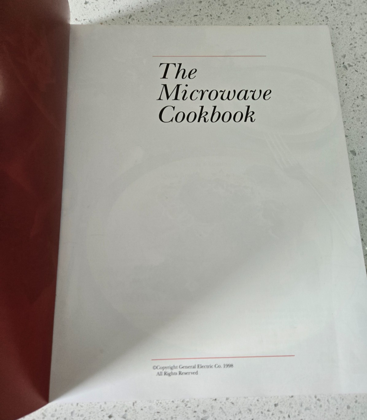 GE Microwave Cookbook 1998 – Very Good Condition – Soft Cover – 126 pages
