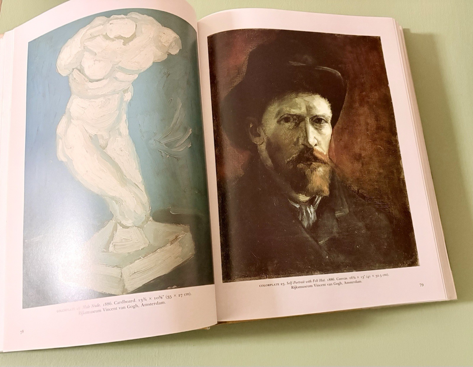 Van Gogh, HARDCOVER. A Retrospective. 5 LB. 3 Oz. LARGE BOOK, Retails at $75
