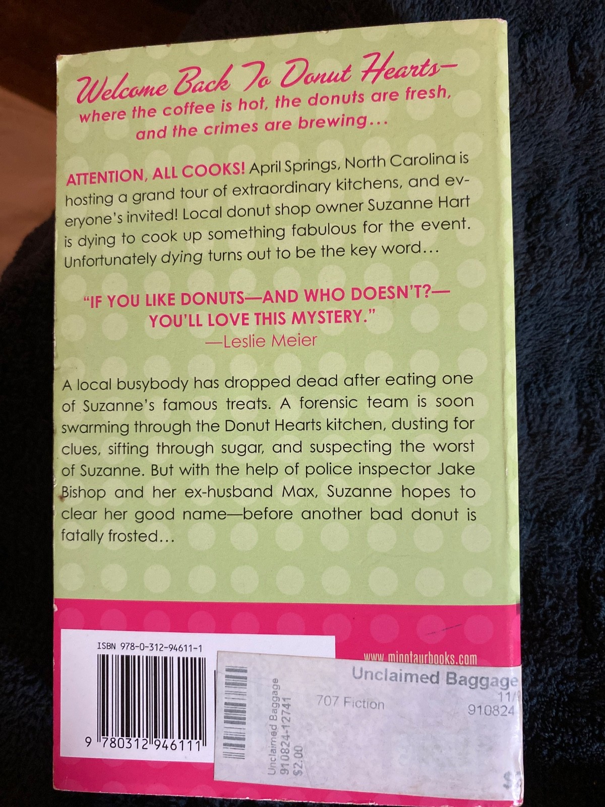 Fatally Frosted (Donut Shop Mystery)