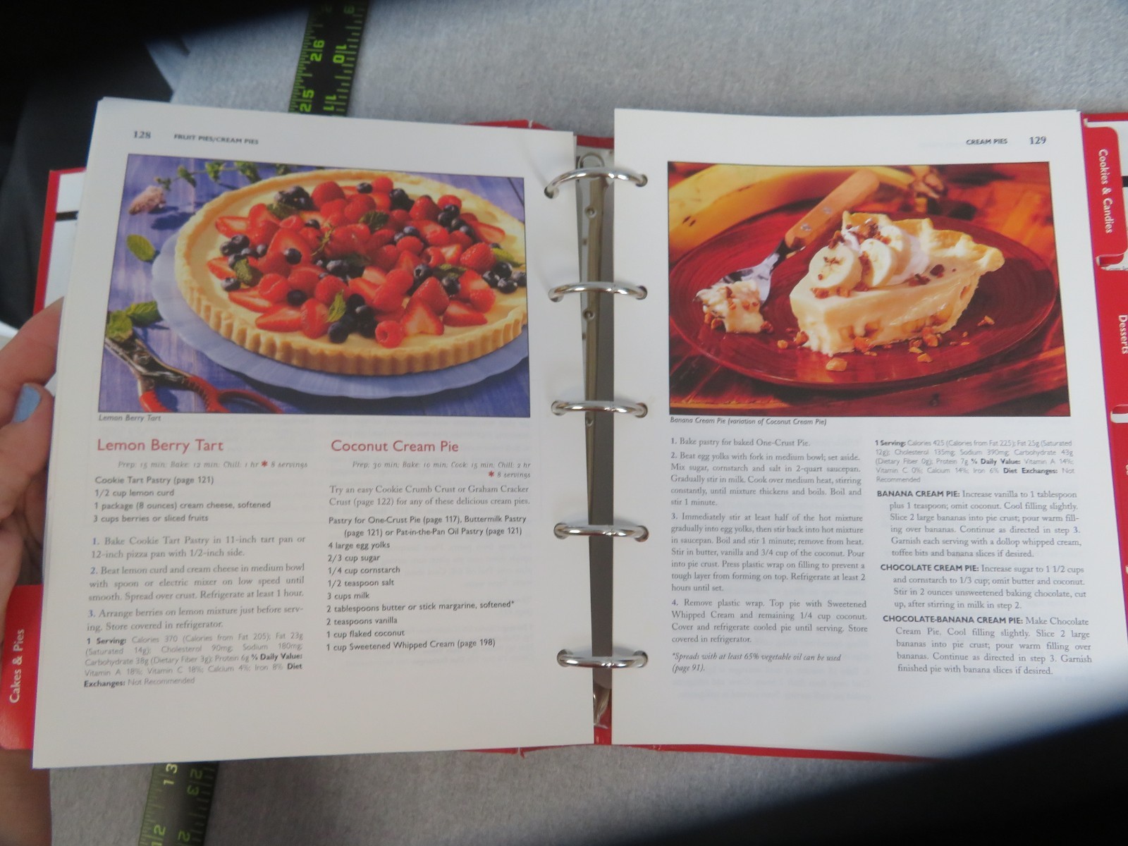 Betty Crocker’s Cookbook 3 Ring Binder Index Tabs 576 Pages