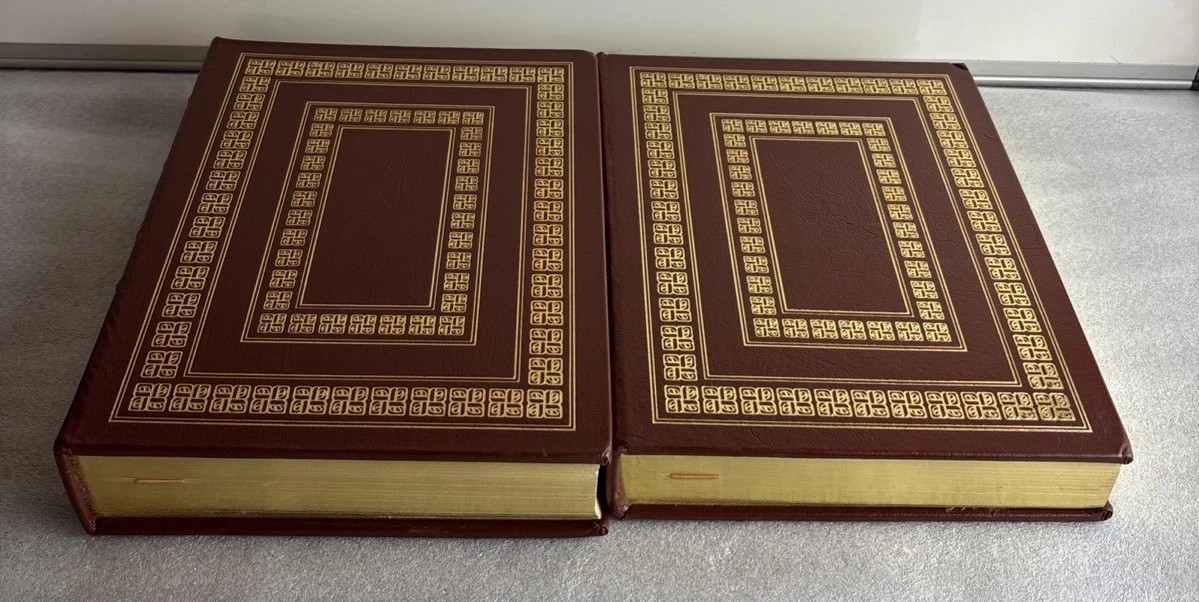 The First World War & Second World War, Two Volumes ( Collector’s Edition in G..