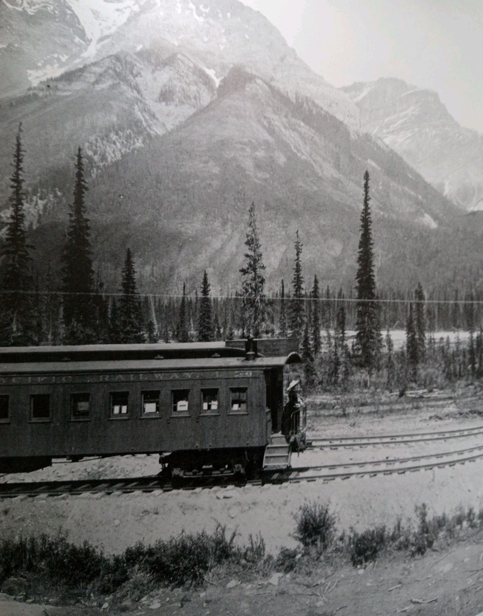 Van Horne’s Road Omer Lavallee HC DJ Canadian Pacific Railway History Railfare