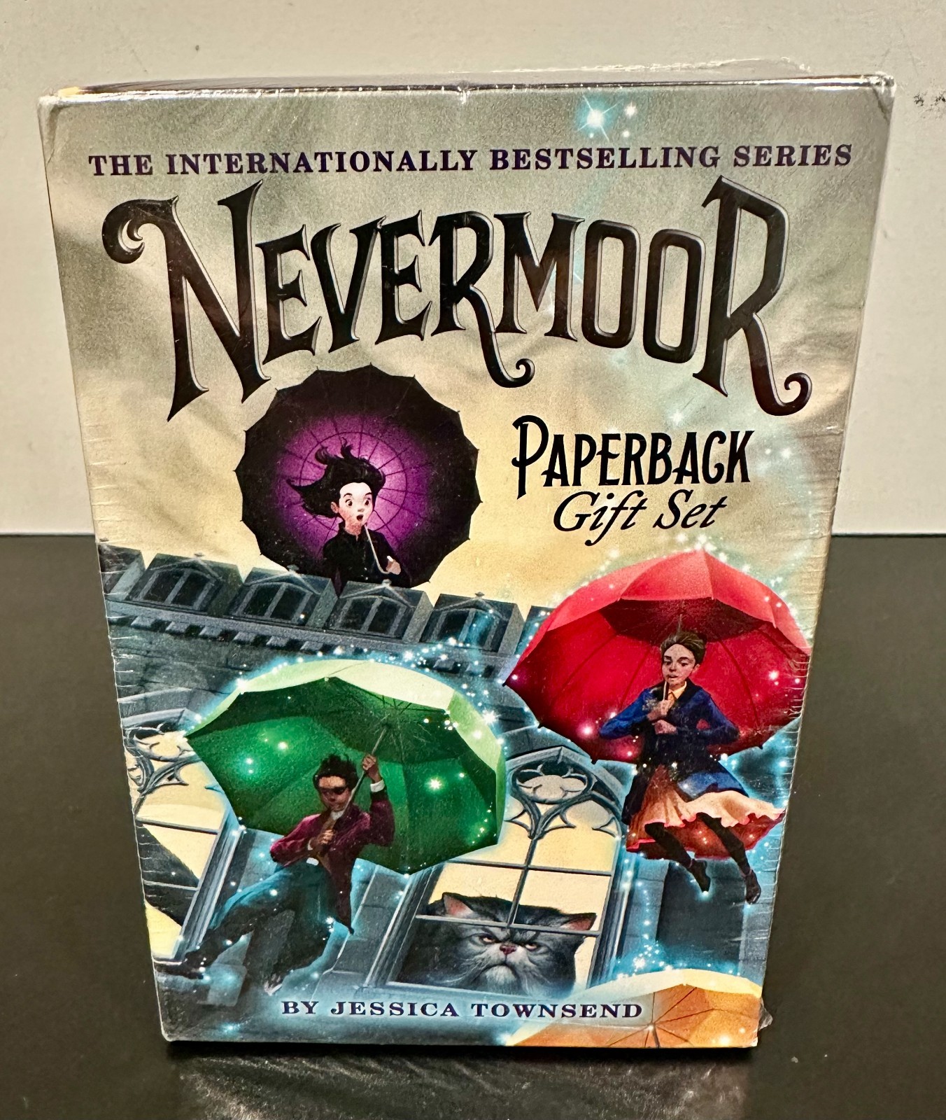 Nevermoor Paperback Gift Box Set by Jessica Townsend *NEW & SEALED*