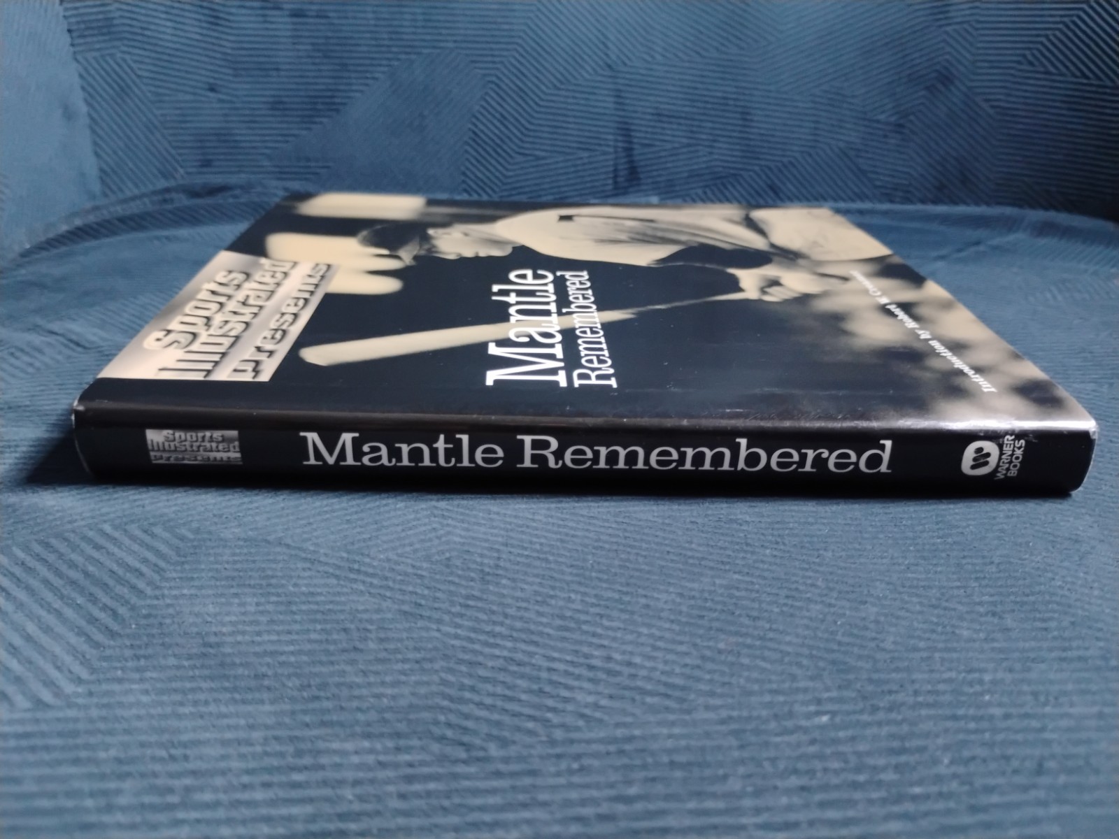 SPORTS ILLUSTRATED PRESENTS: MANTLE REMEMBERED (1995 HC) – New!