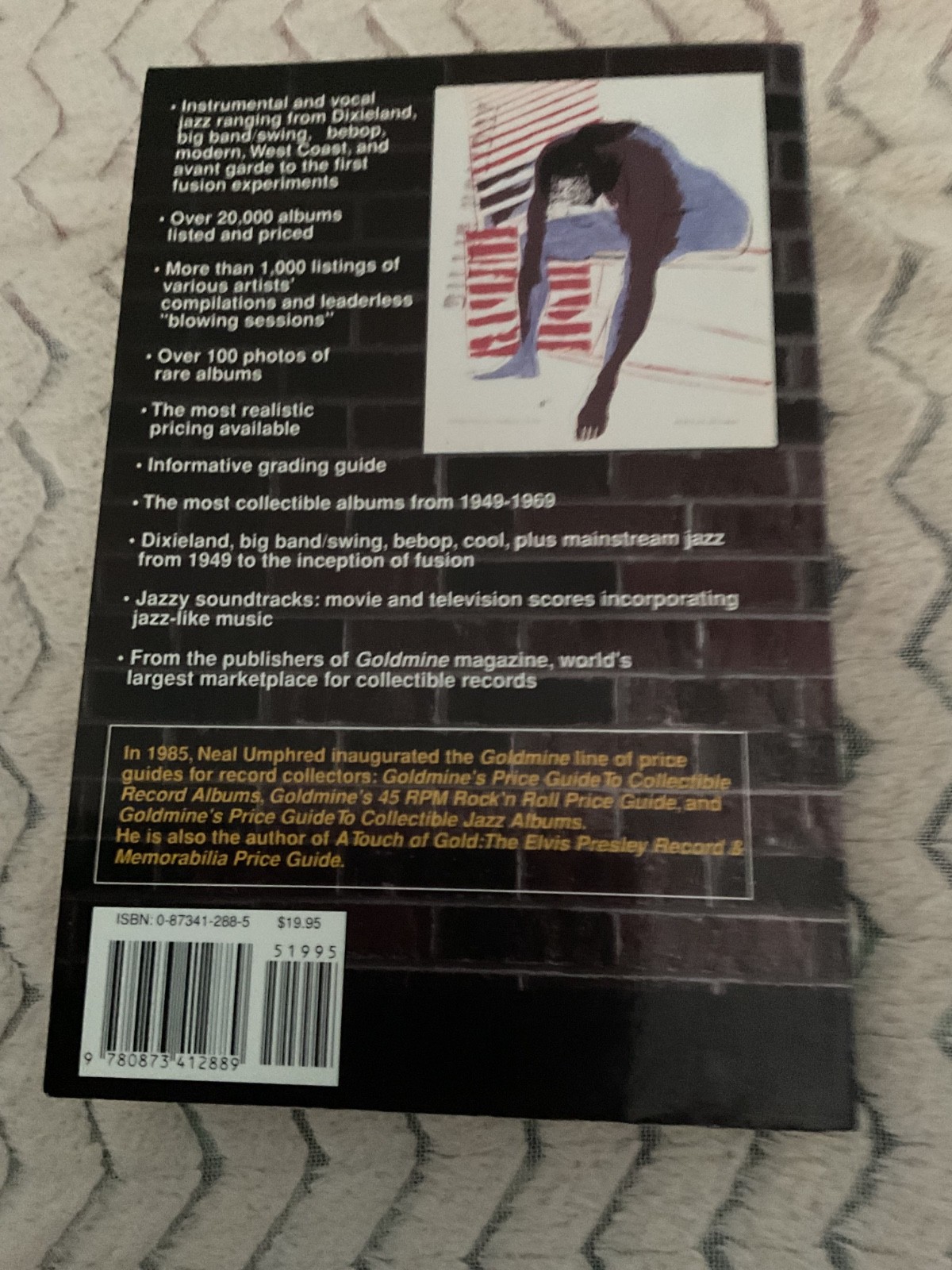 GOLDMINES PRICE GUIDE TO COLLECTIBLE JAZZ ALBUMS 1949-1969 592 pages.