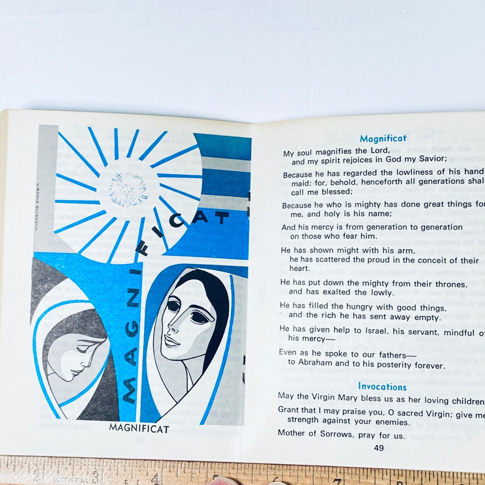 QUEEN of HEAVEN – Booklet – 1976 – The Leaflet Missal Co, 6 X 4″ – 96 Pages –