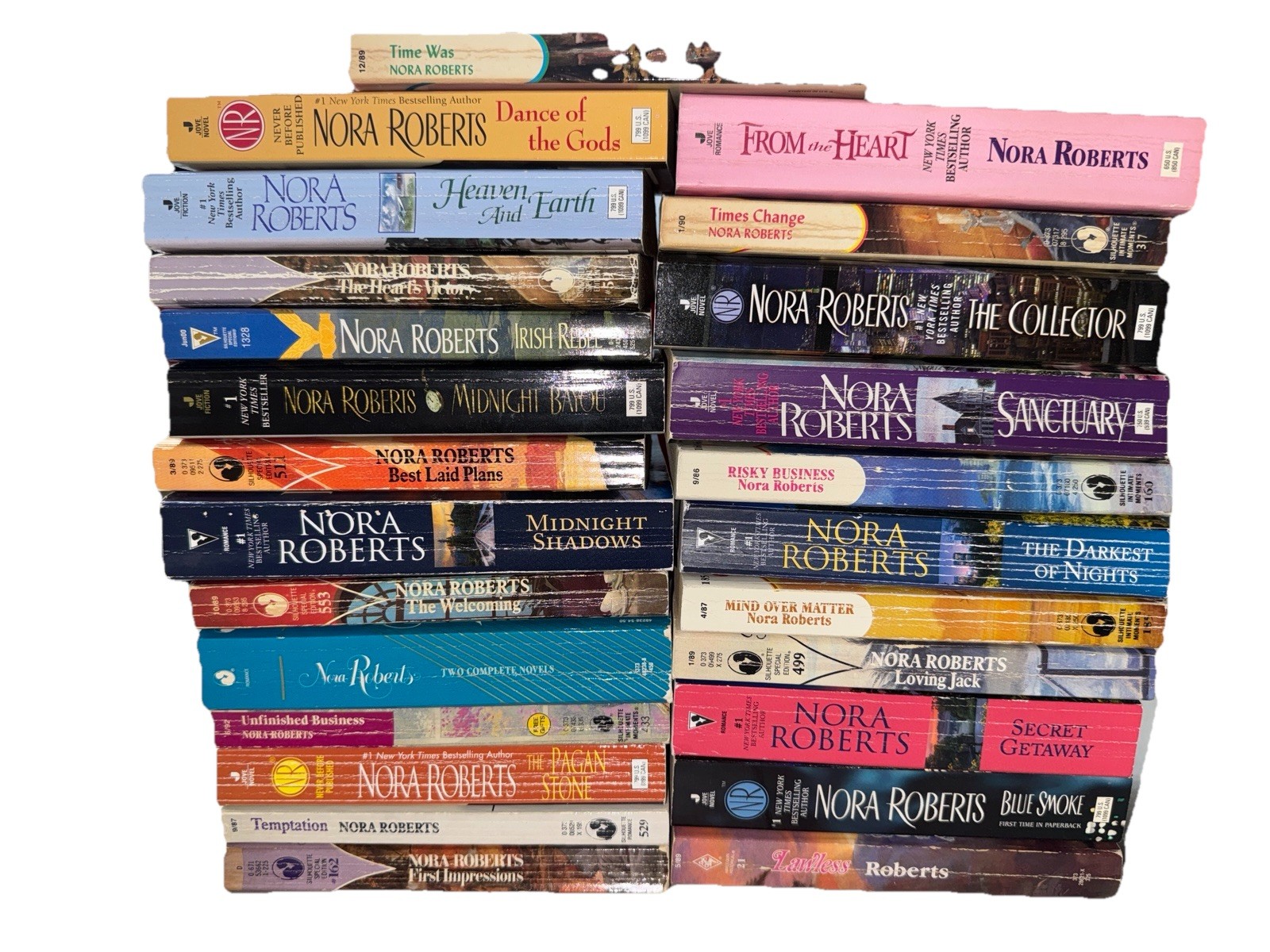 Lot of 25 Nora Roberts – Mass Paperback Books – Free Shipping