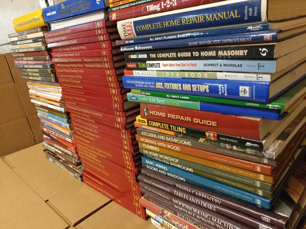 Books by Genre 5 LBS (Pounds) Box Value Lot Sorted Hardback / Paperback MIX SET