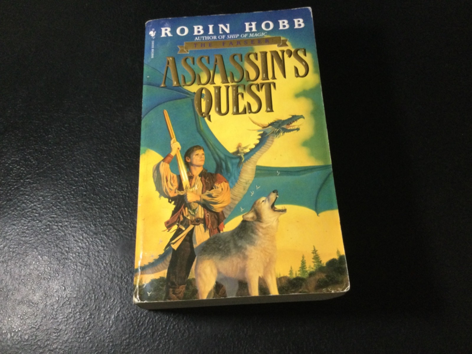 Assassin’s Quest by Robin Hobb 1997 Paperback (Farseer #3) VG
