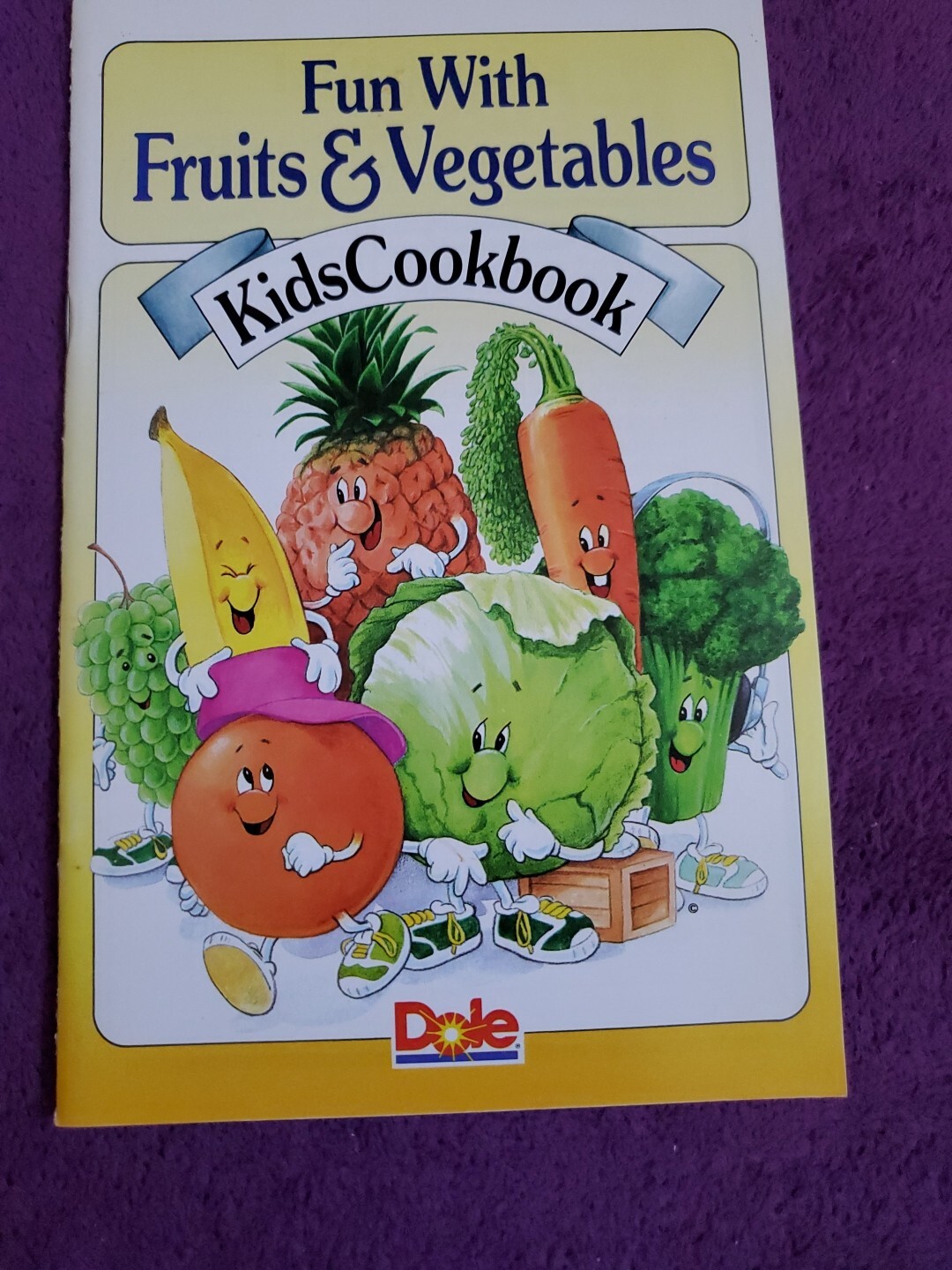 1992 Dole Fun With Fruits & Vegetables Kids Recipes Cookbook 44 pages